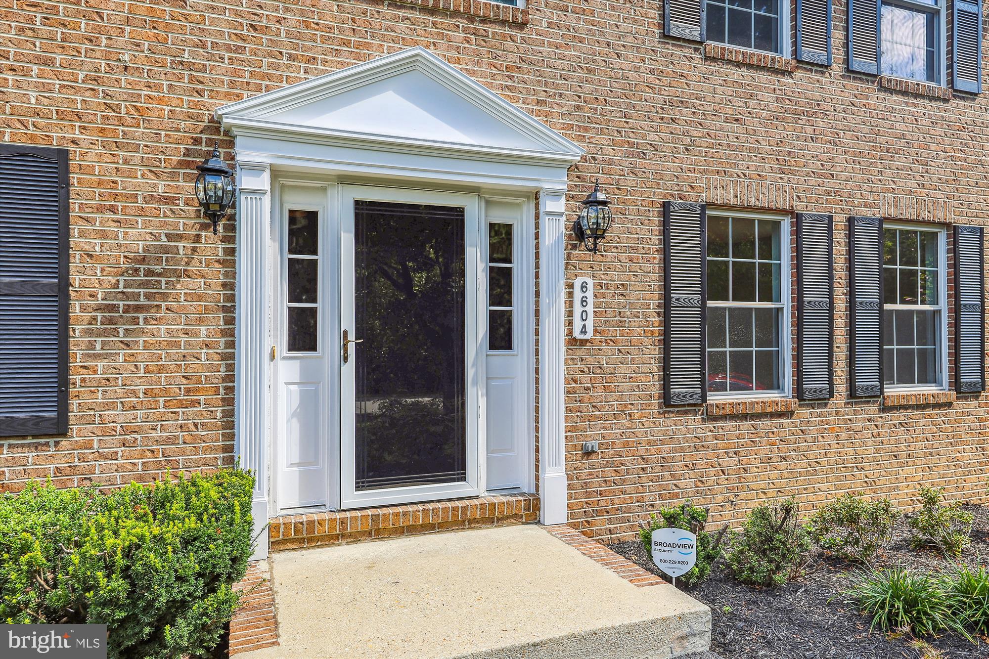 SHERWOOD FOREST - Residential