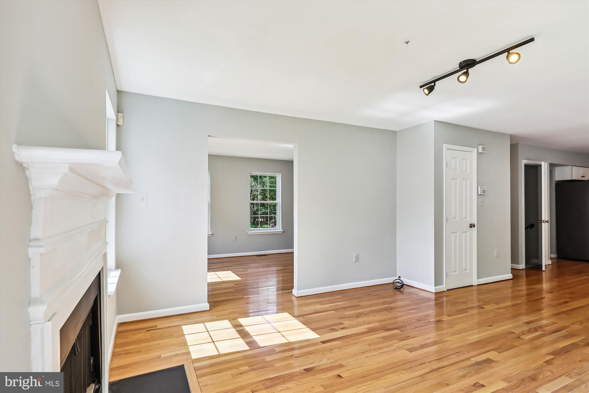 SHERWOOD FOREST - Residential