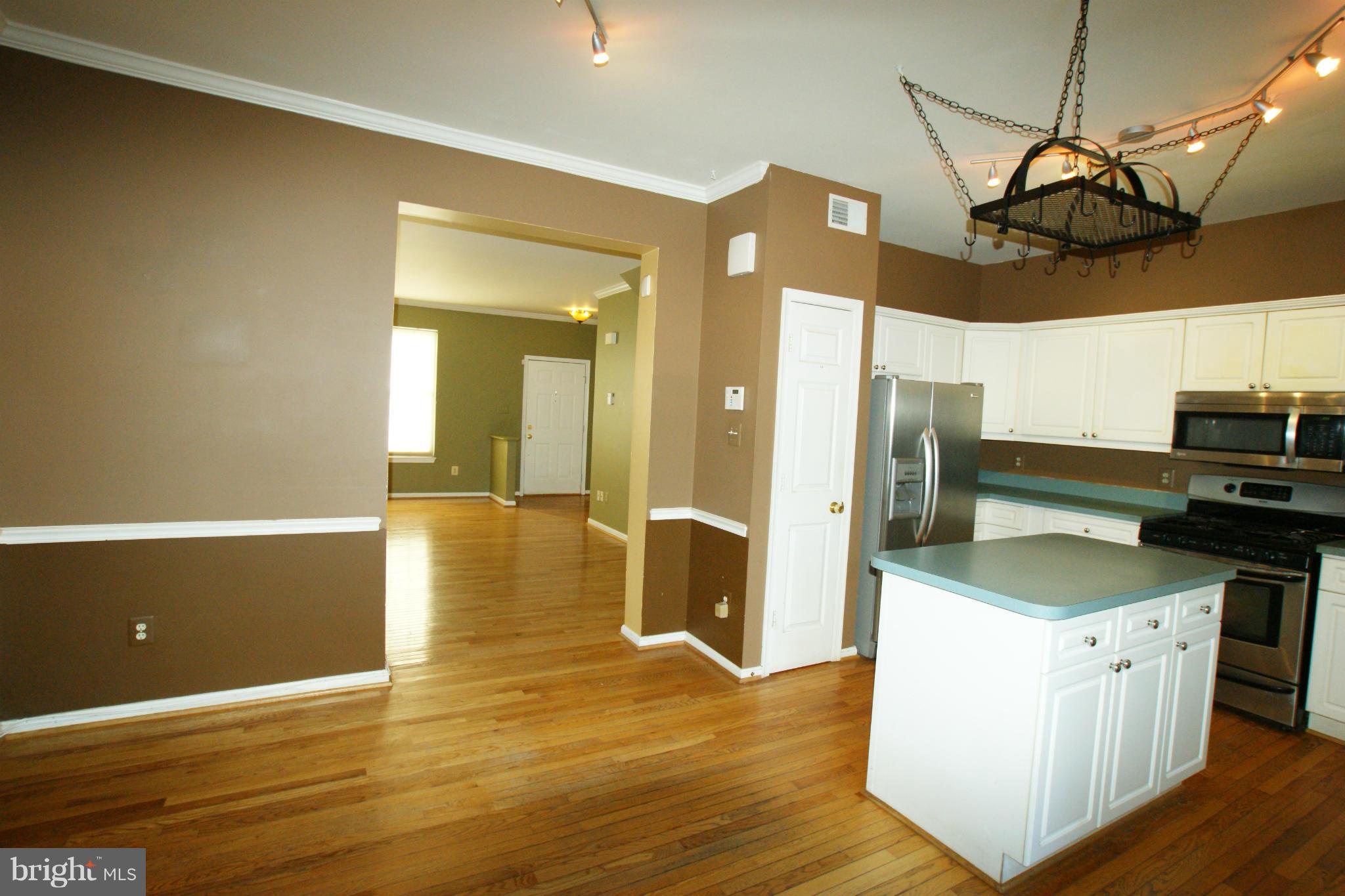 POTOMAC LAKES - Residential