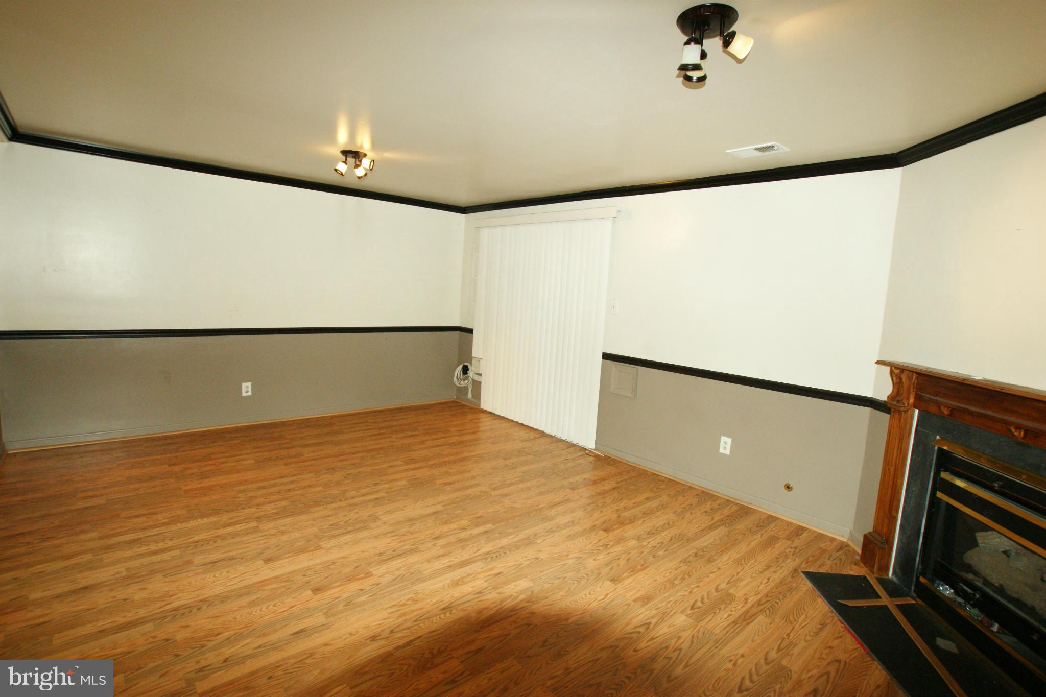 POTOMAC LAKES - Residential