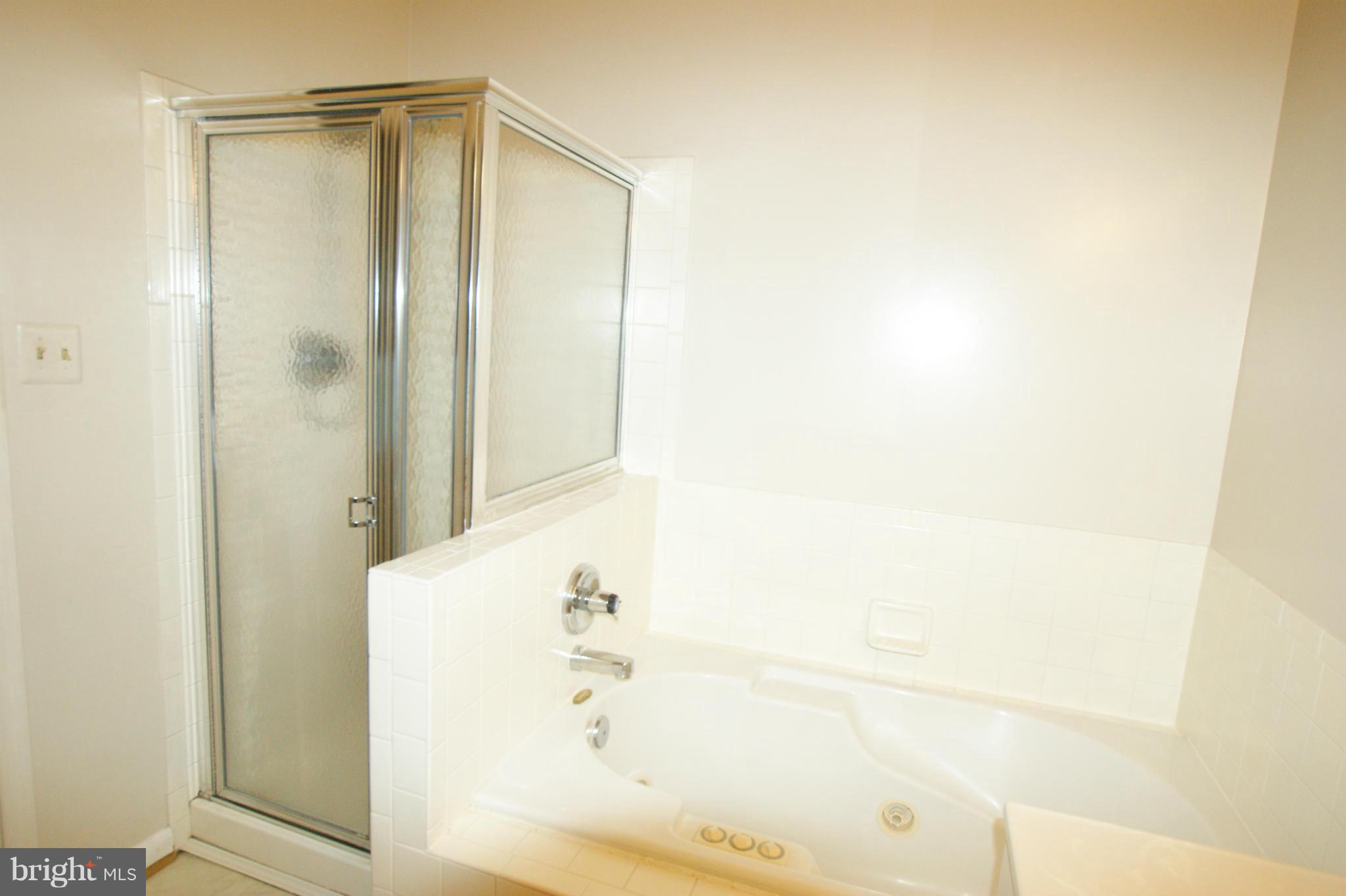 POTOMAC LAKES - Residential