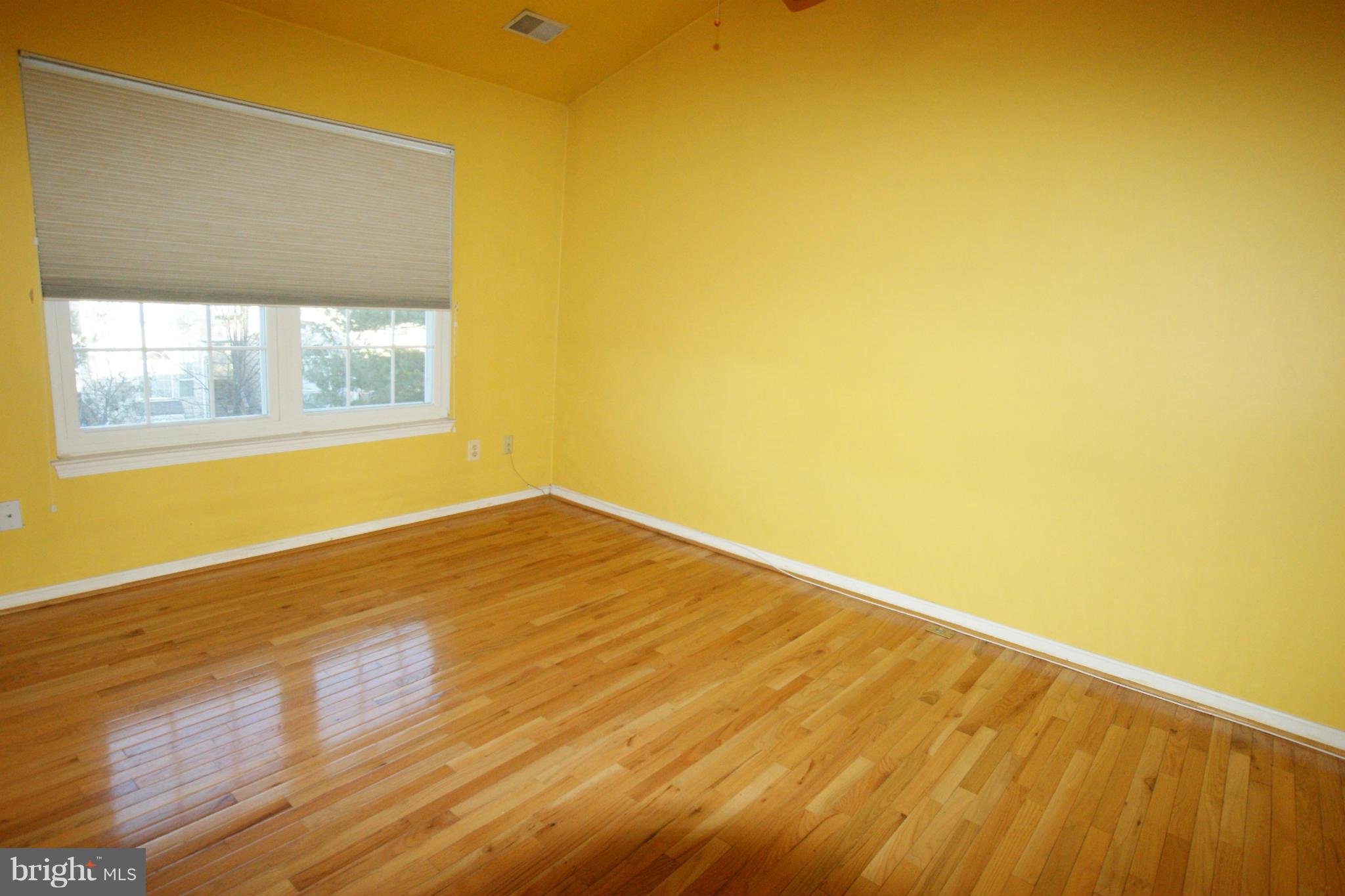 POTOMAC LAKES - Residential