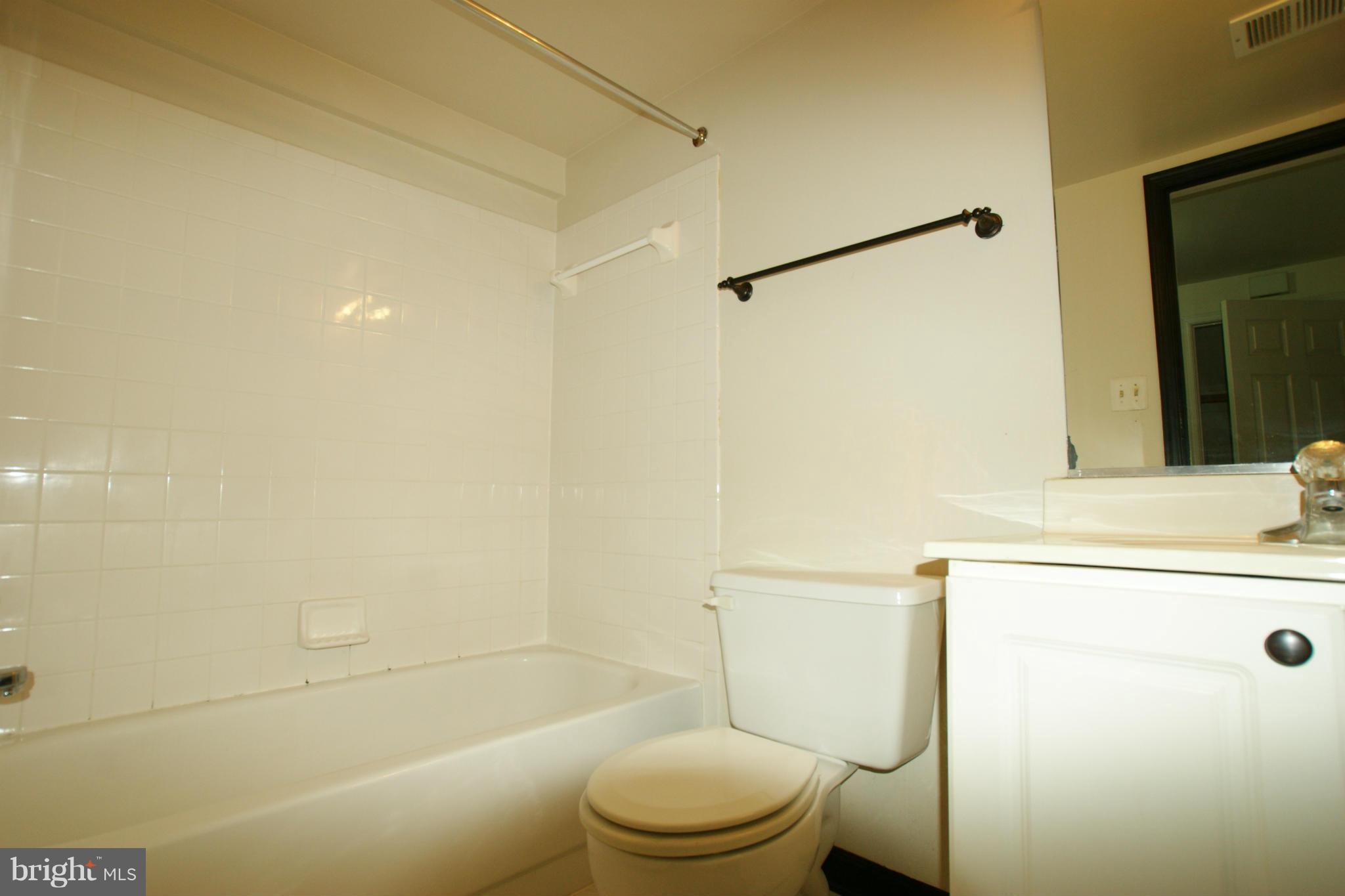 POTOMAC LAKES - Residential