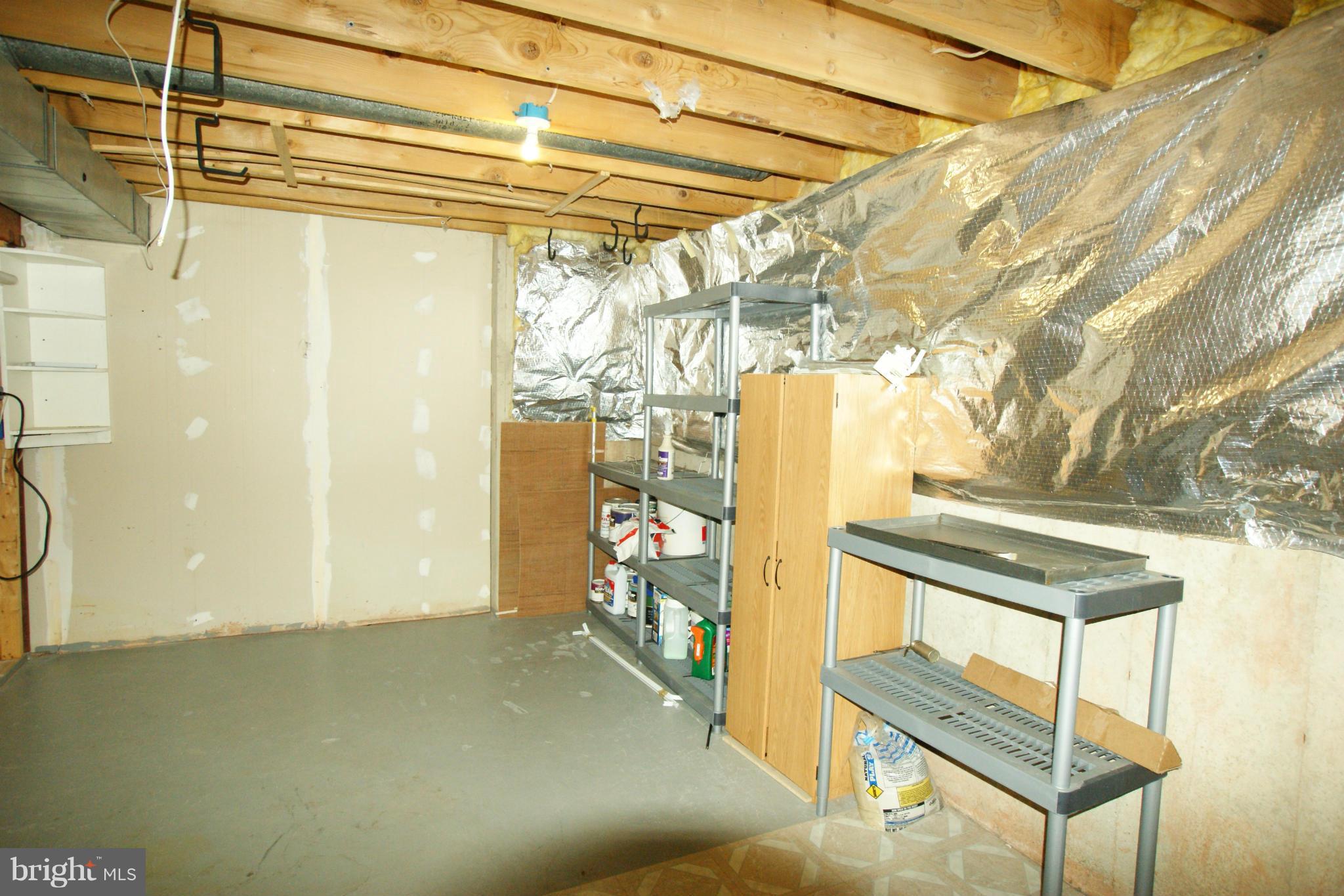 POTOMAC LAKES - Residential