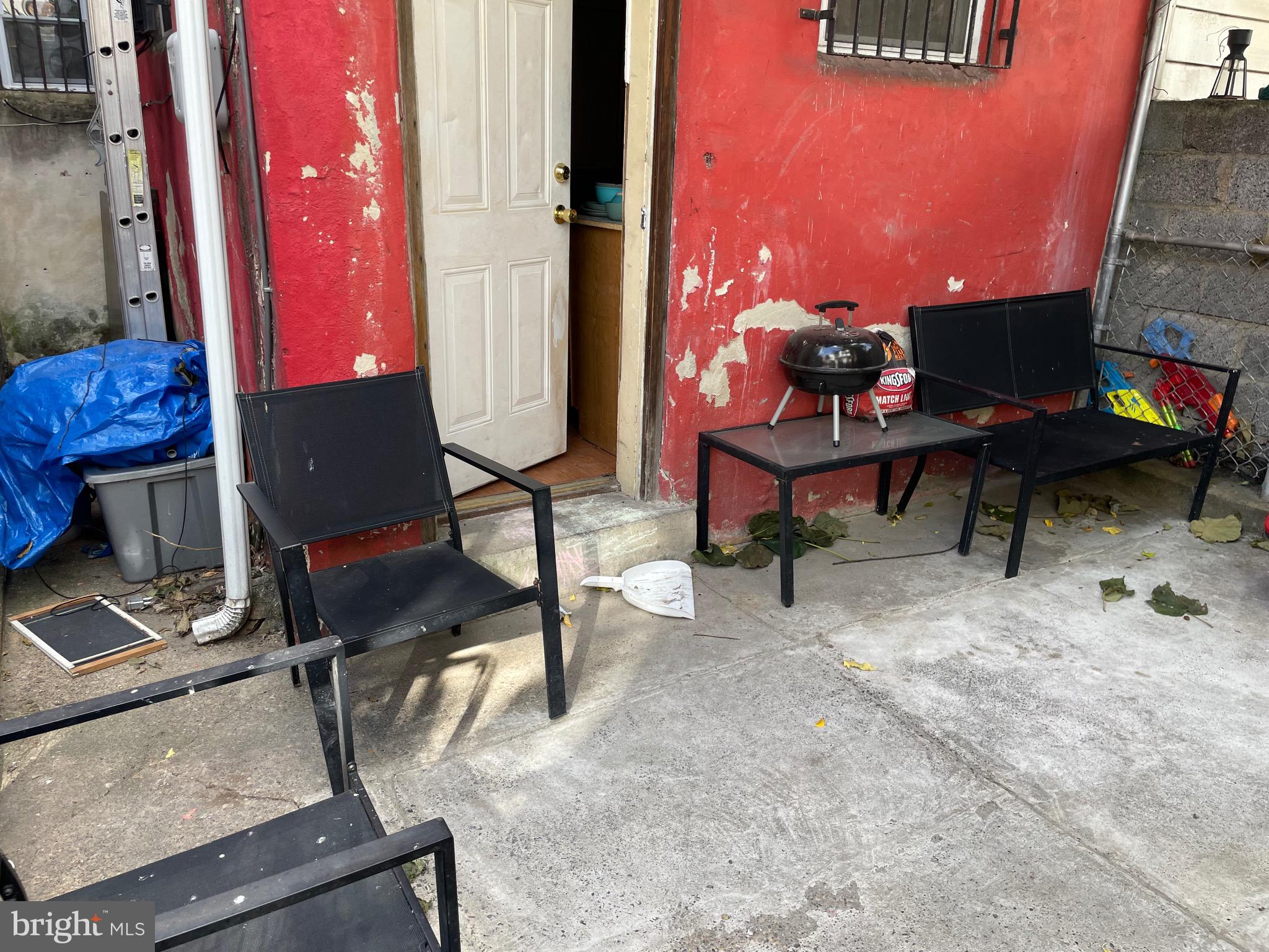 KENSINGTON - Residential