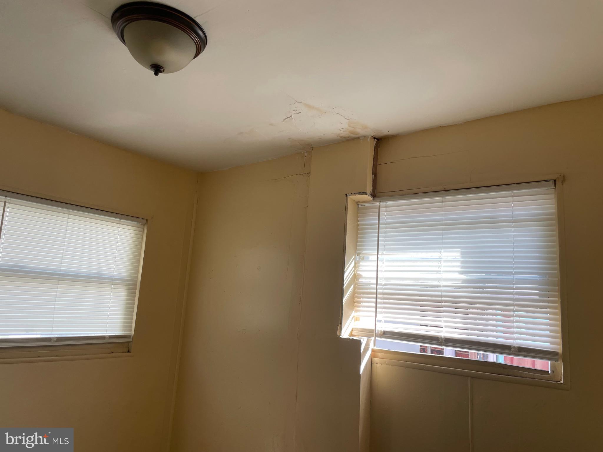 KENSINGTON - Residential