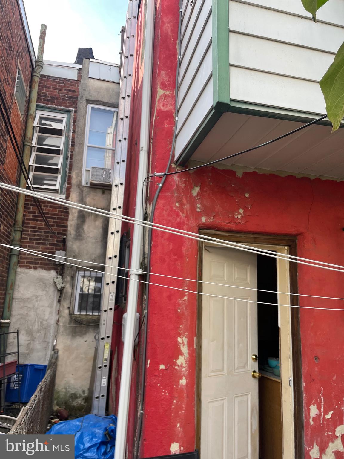 KENSINGTON - Residential