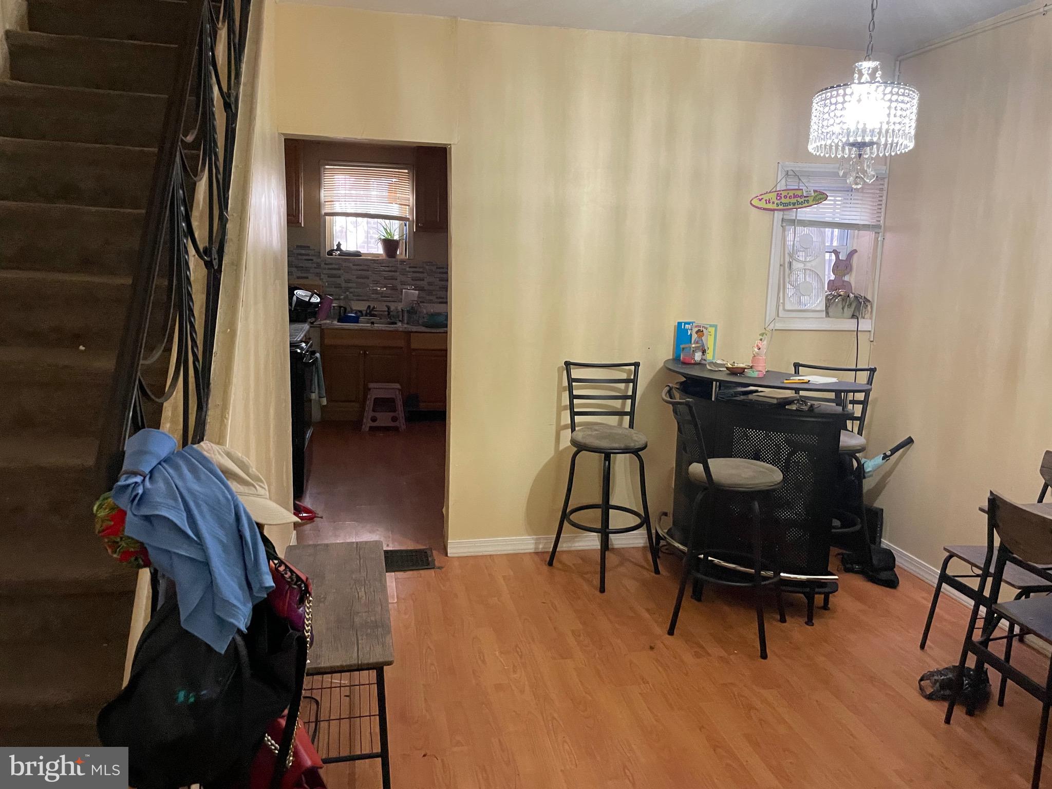 KENSINGTON - Residential