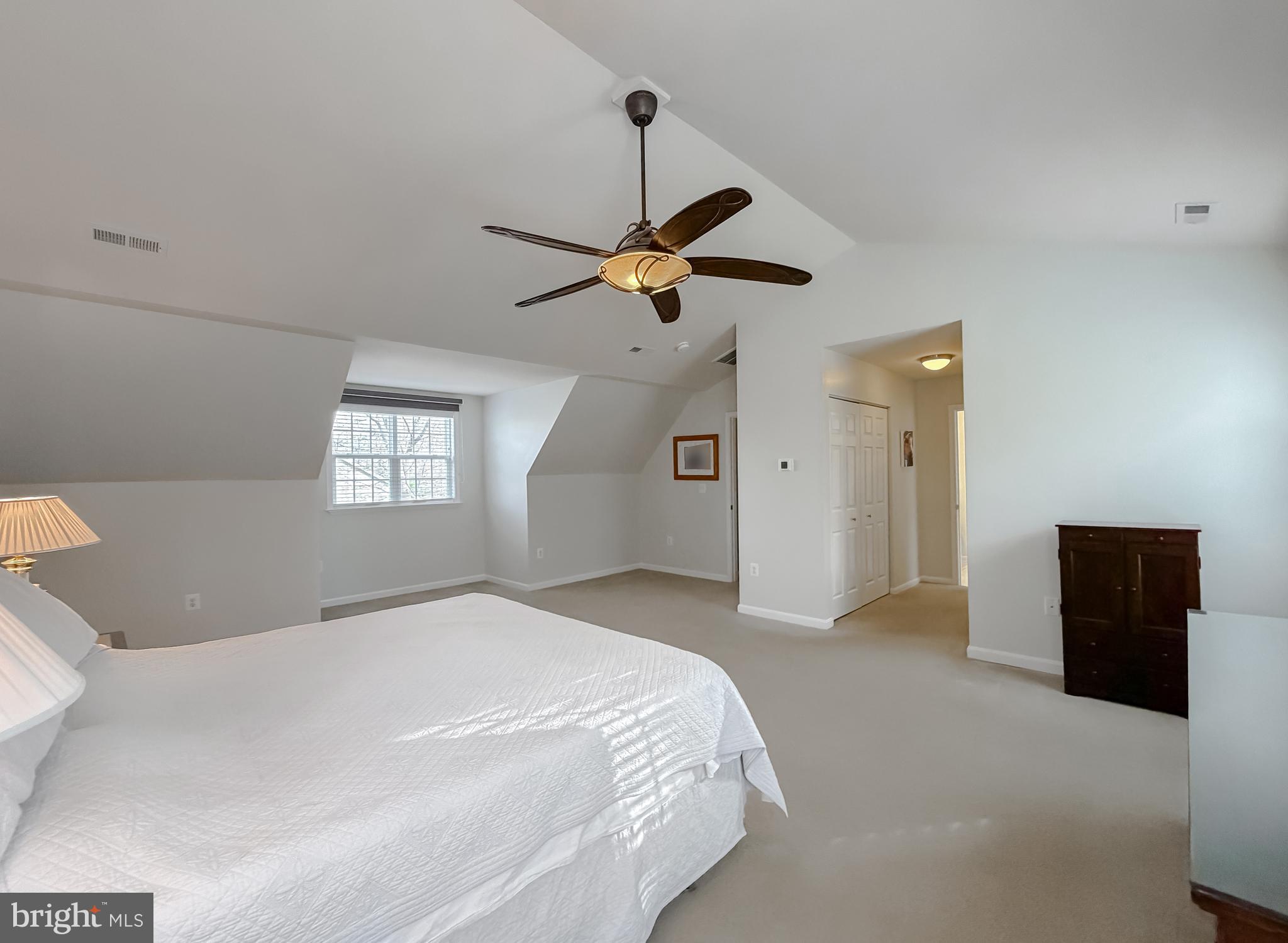 BROOKS KNOLLS - Residential