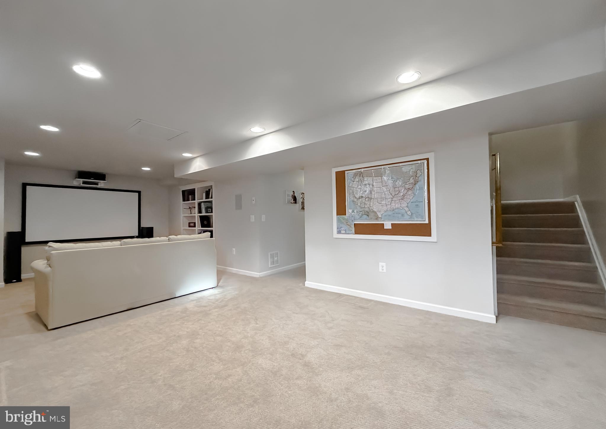 BROOKS KNOLLS - Residential