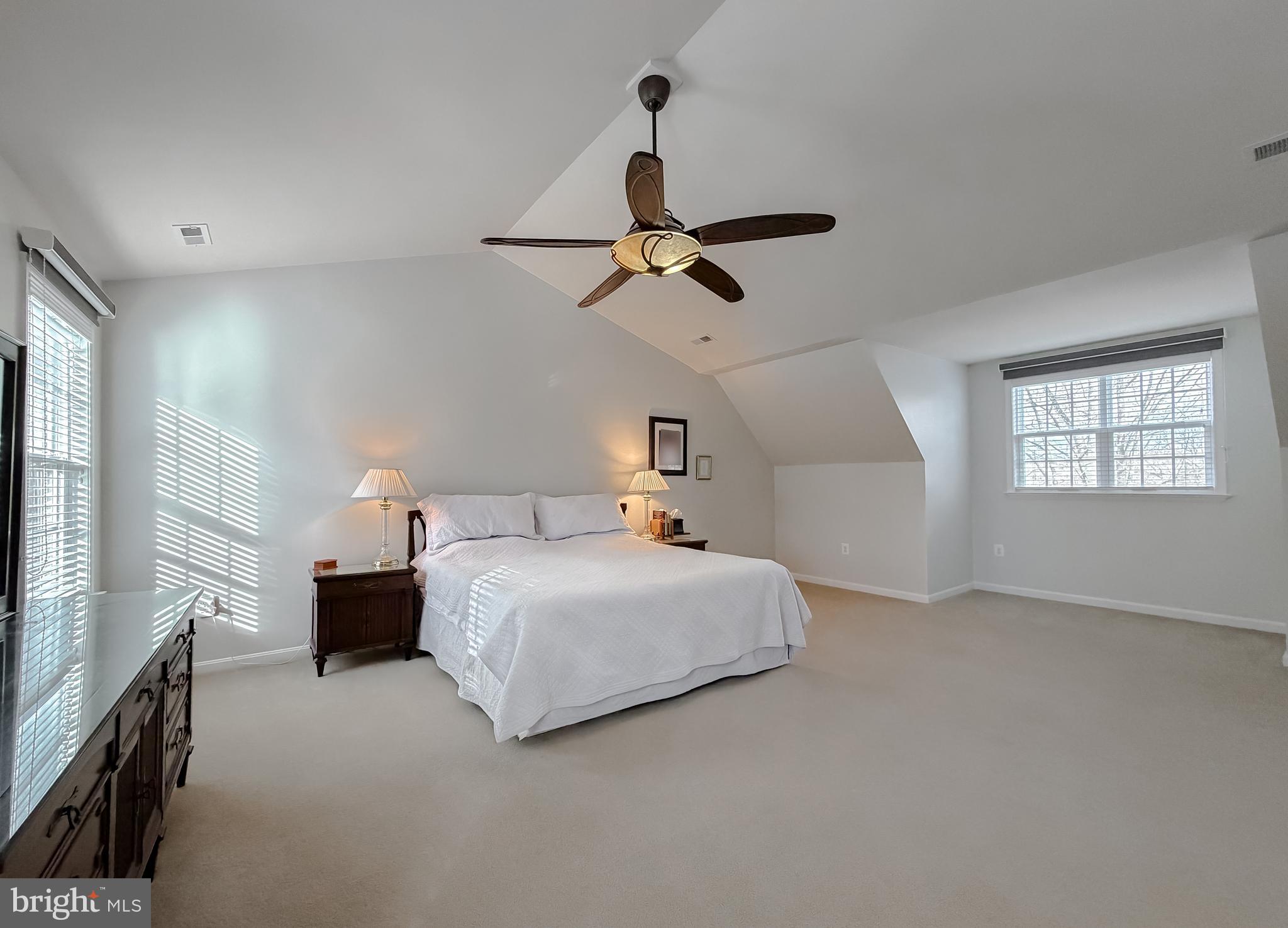 BROOKS KNOLLS - Residential