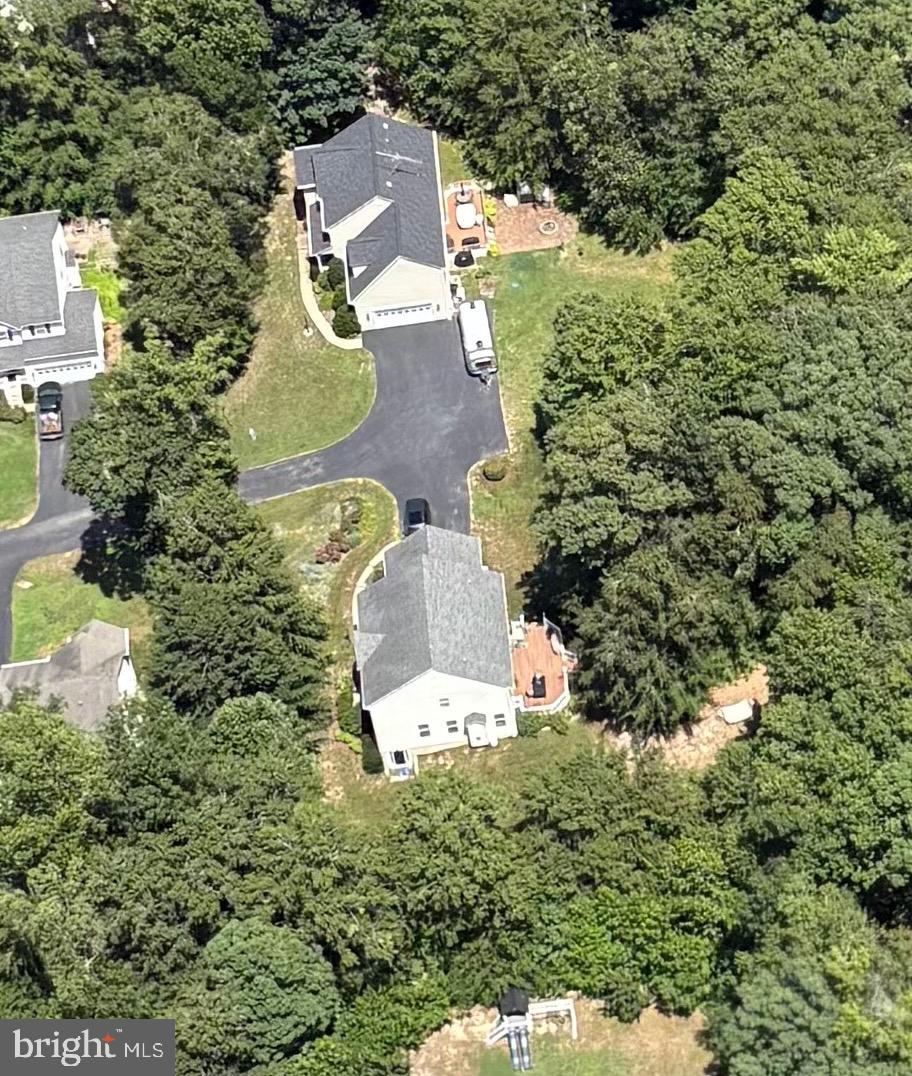 BROOKS KNOLLS - Residential