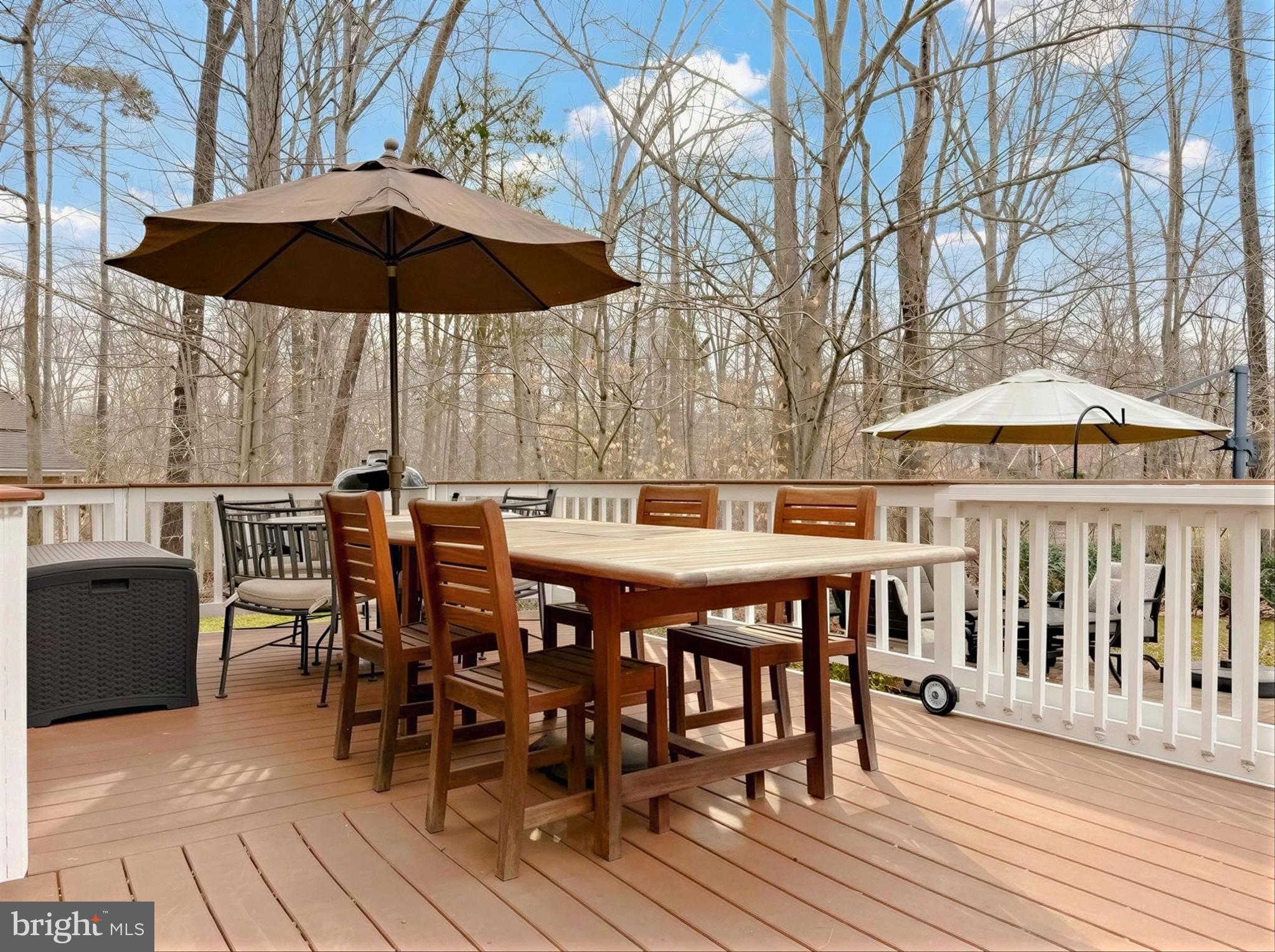 BROOKS KNOLLS - Residential