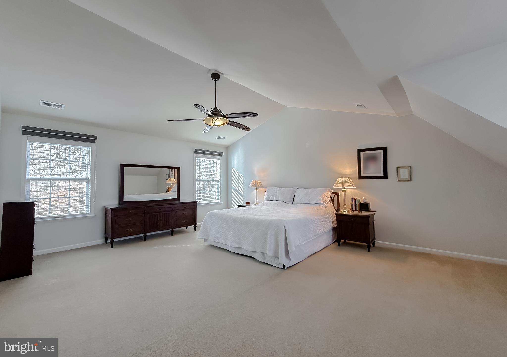 BROOKS KNOLLS - Residential