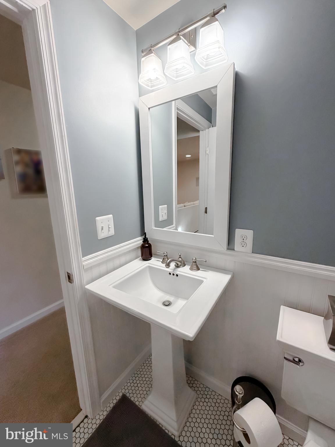 BROOKS KNOLLS - Residential