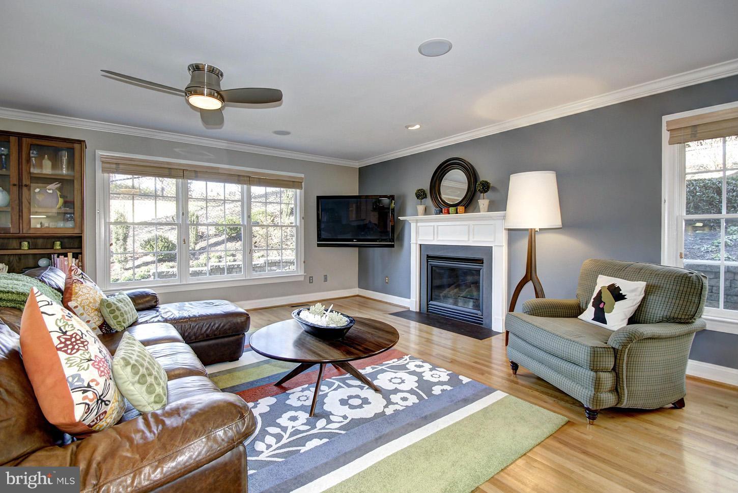 BROYHILL FOREST - Residential