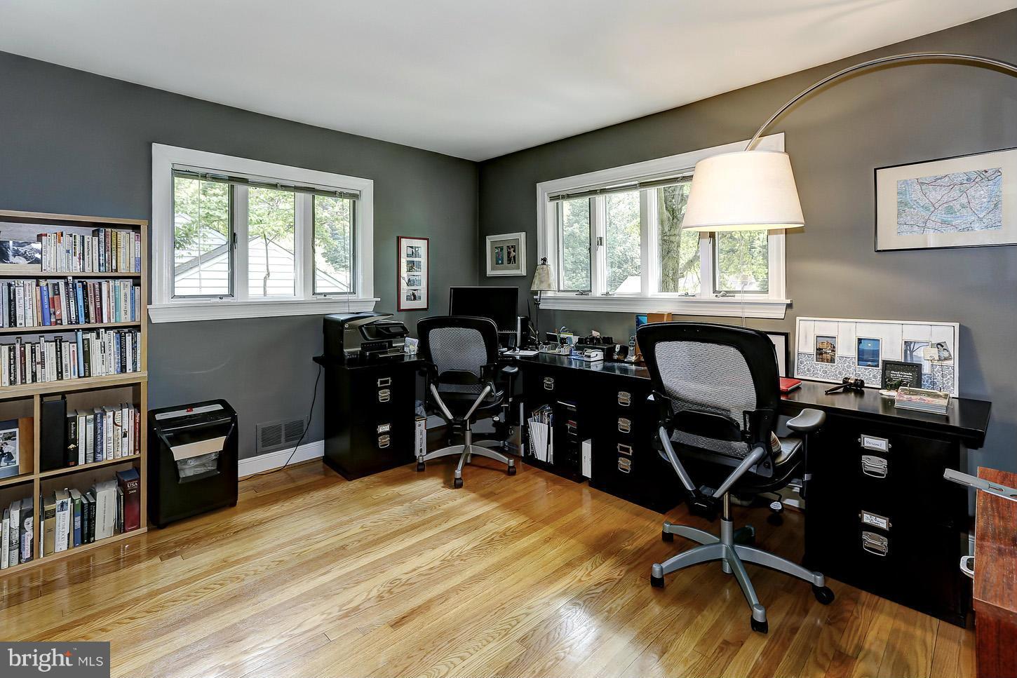 BROYHILL FOREST - Residential