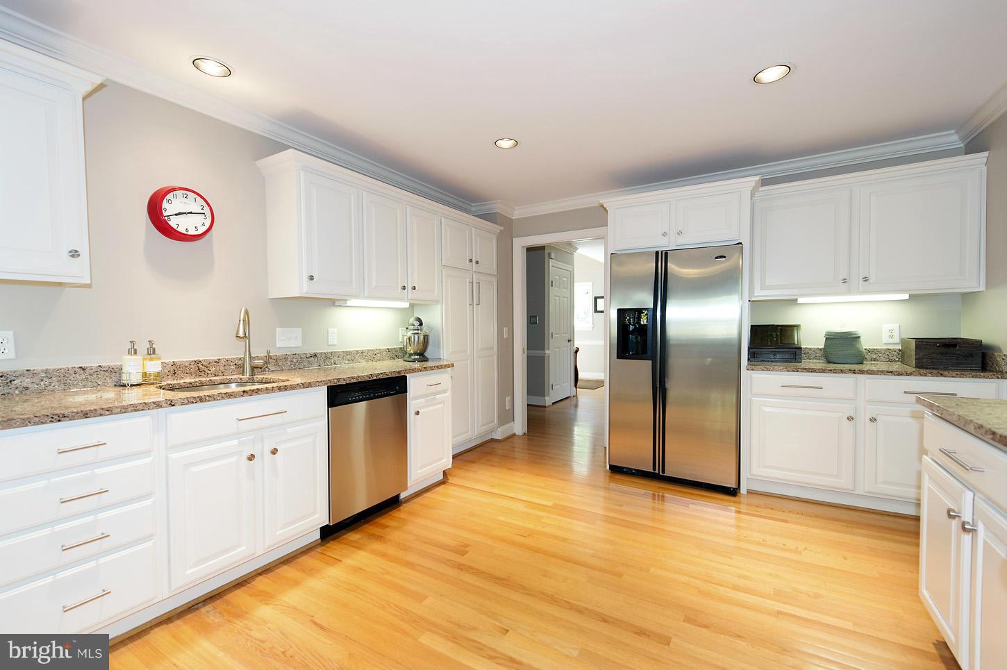 BROYHILL FOREST - Residential