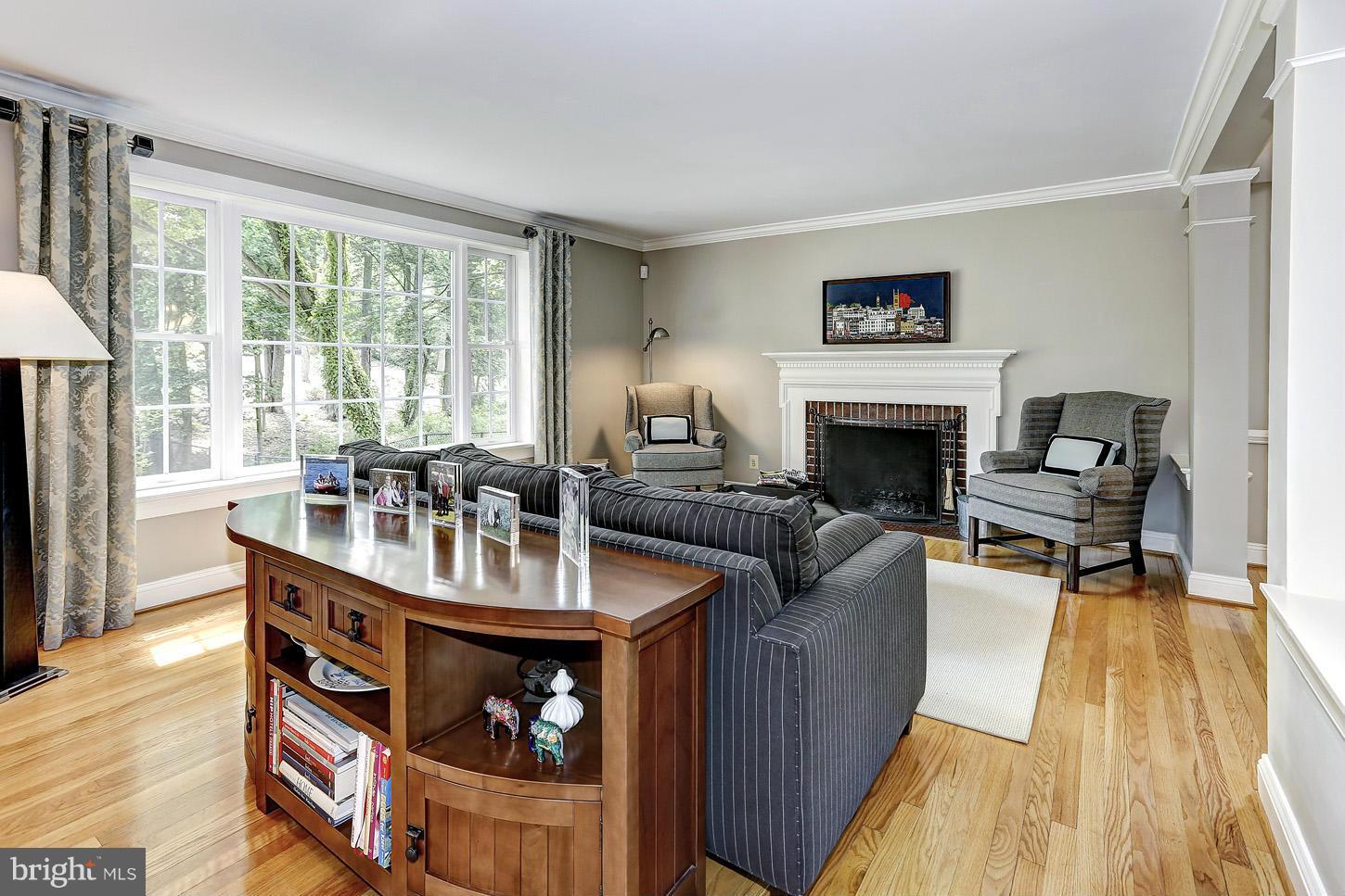 BROYHILL FOREST - Residential