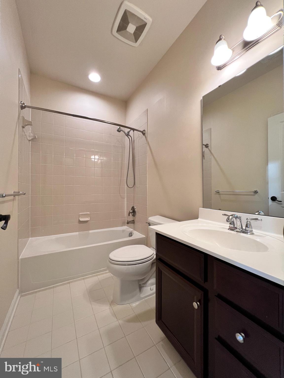 CLARKSBURG VILLAGE - Residential Lease