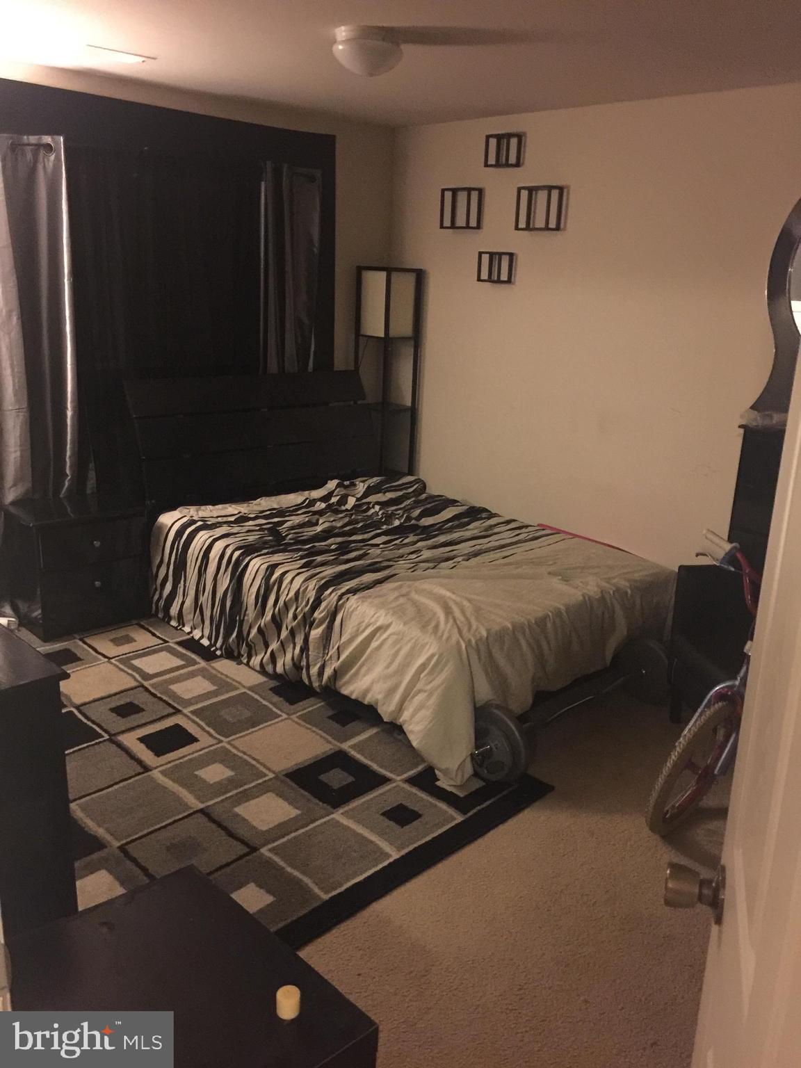 LONDON WOODS - Residential