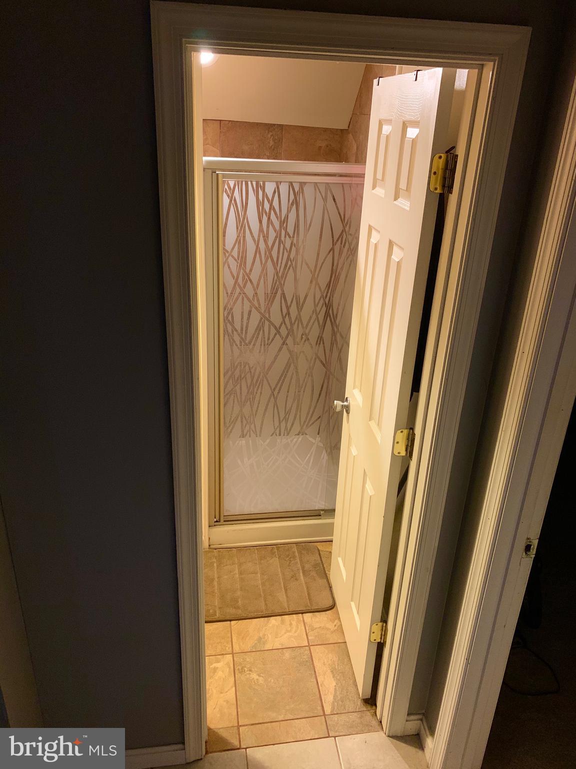 LONDON WOODS - Residential