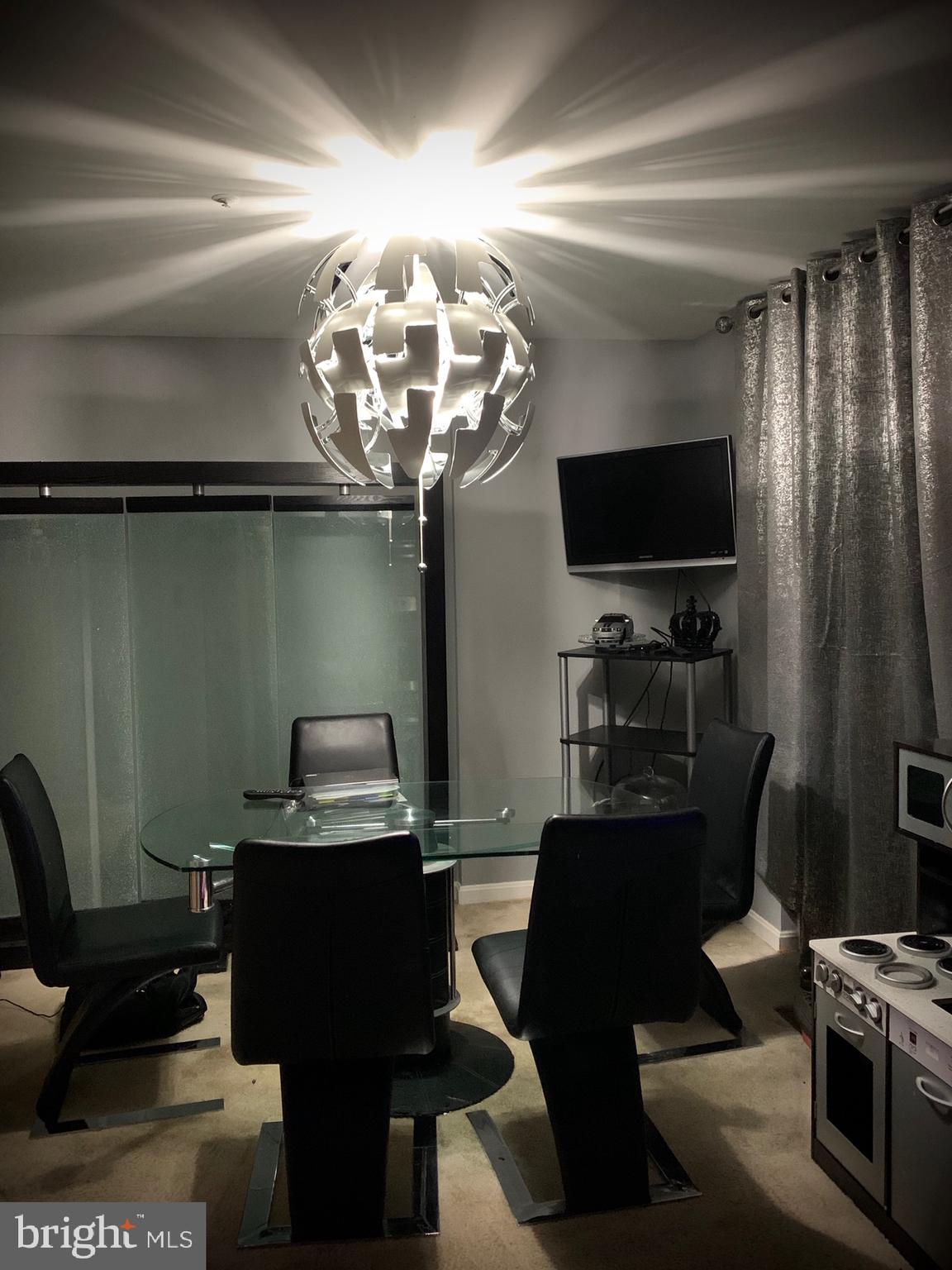 LONDON WOODS - Residential