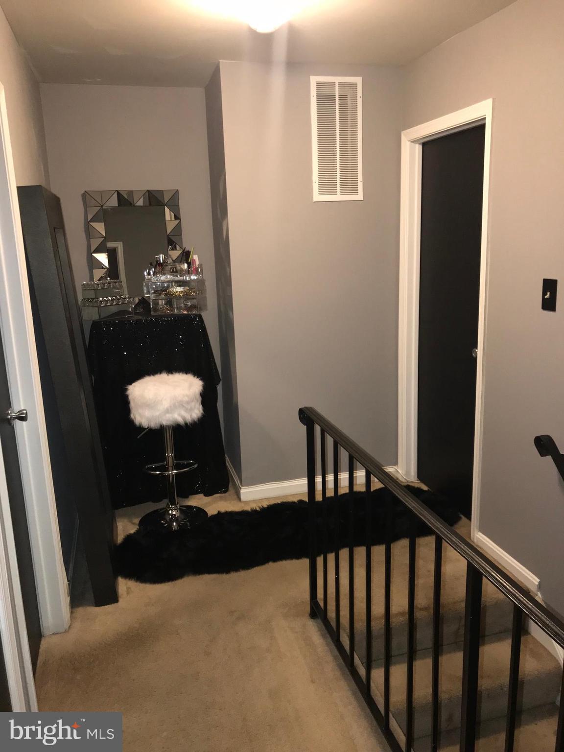 LONDON WOODS - Residential