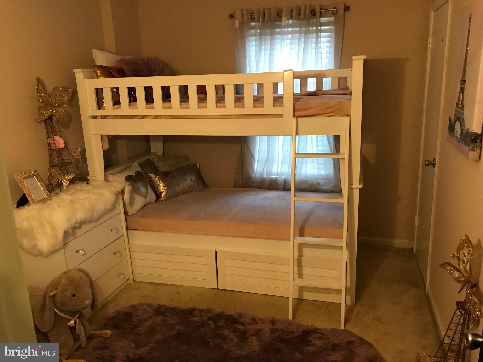 LONDON WOODS - Residential