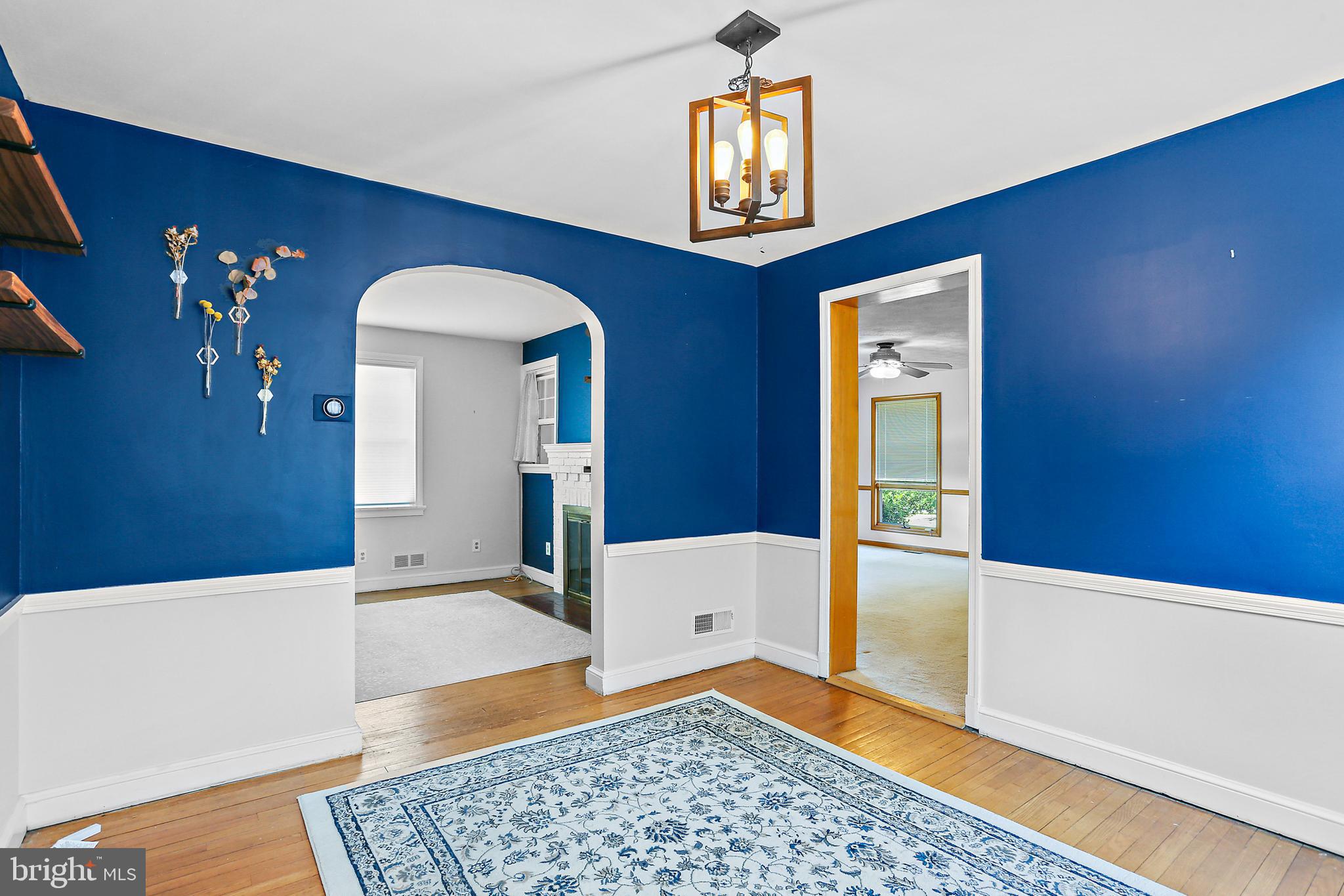 GLENVIEW - Residential Lease