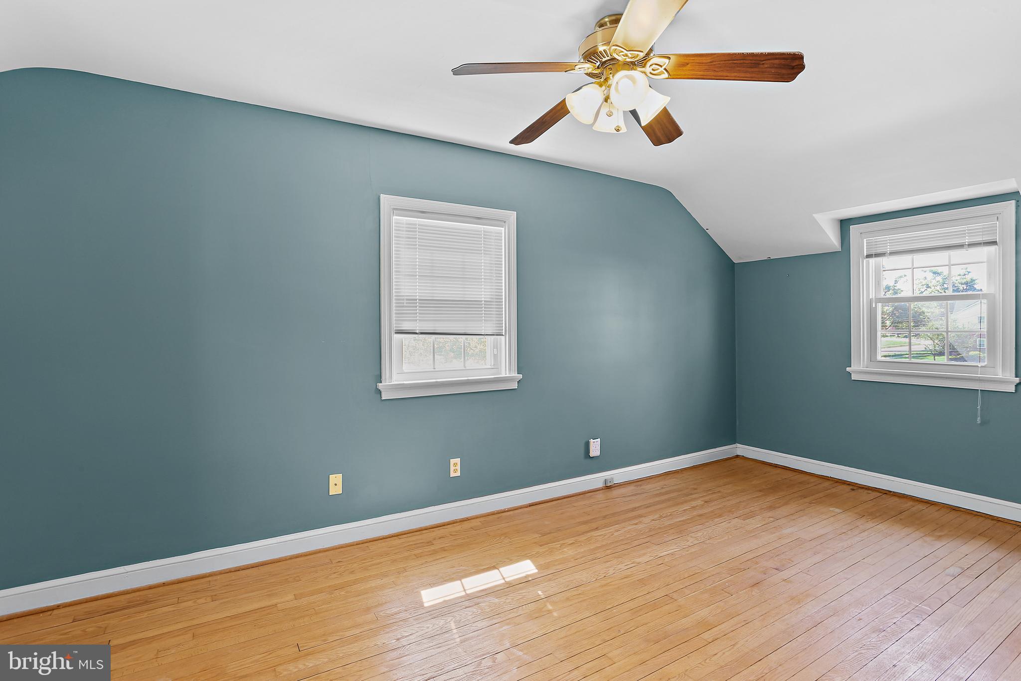 GLENVIEW - Residential Lease