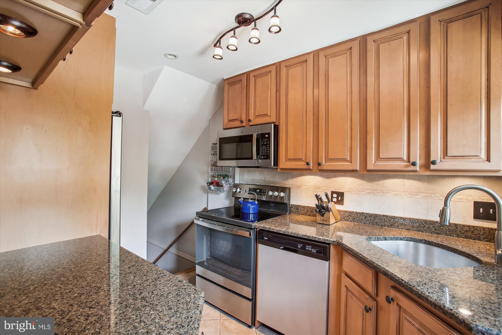 FAIRLINGTON VILLAGES - Residential