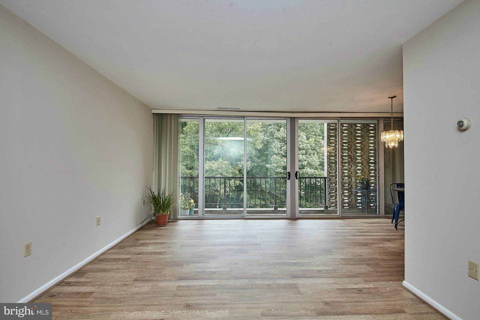 IVYMOUNT COURT - Residential