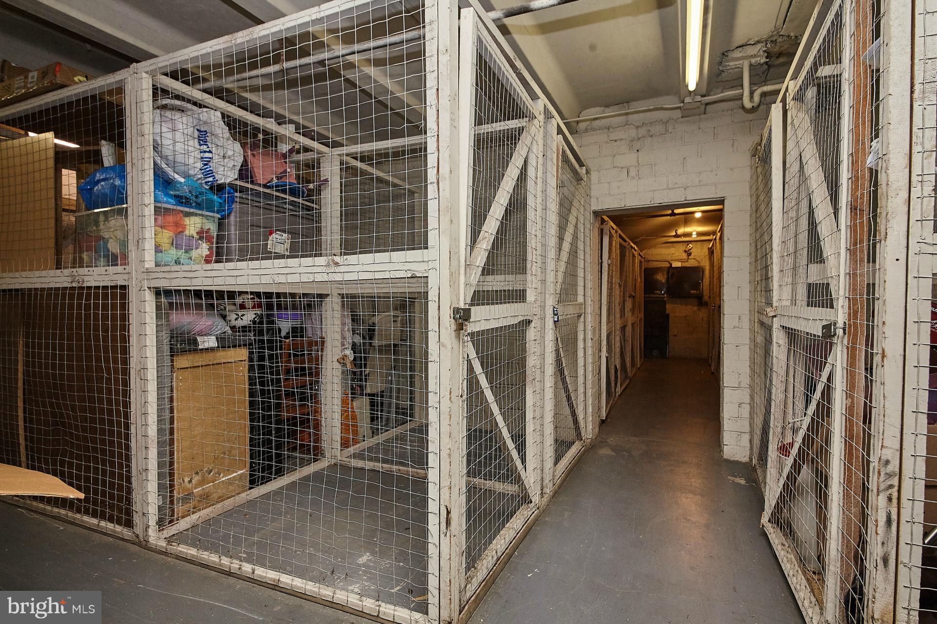 IVYMOUNT COURT - Residential