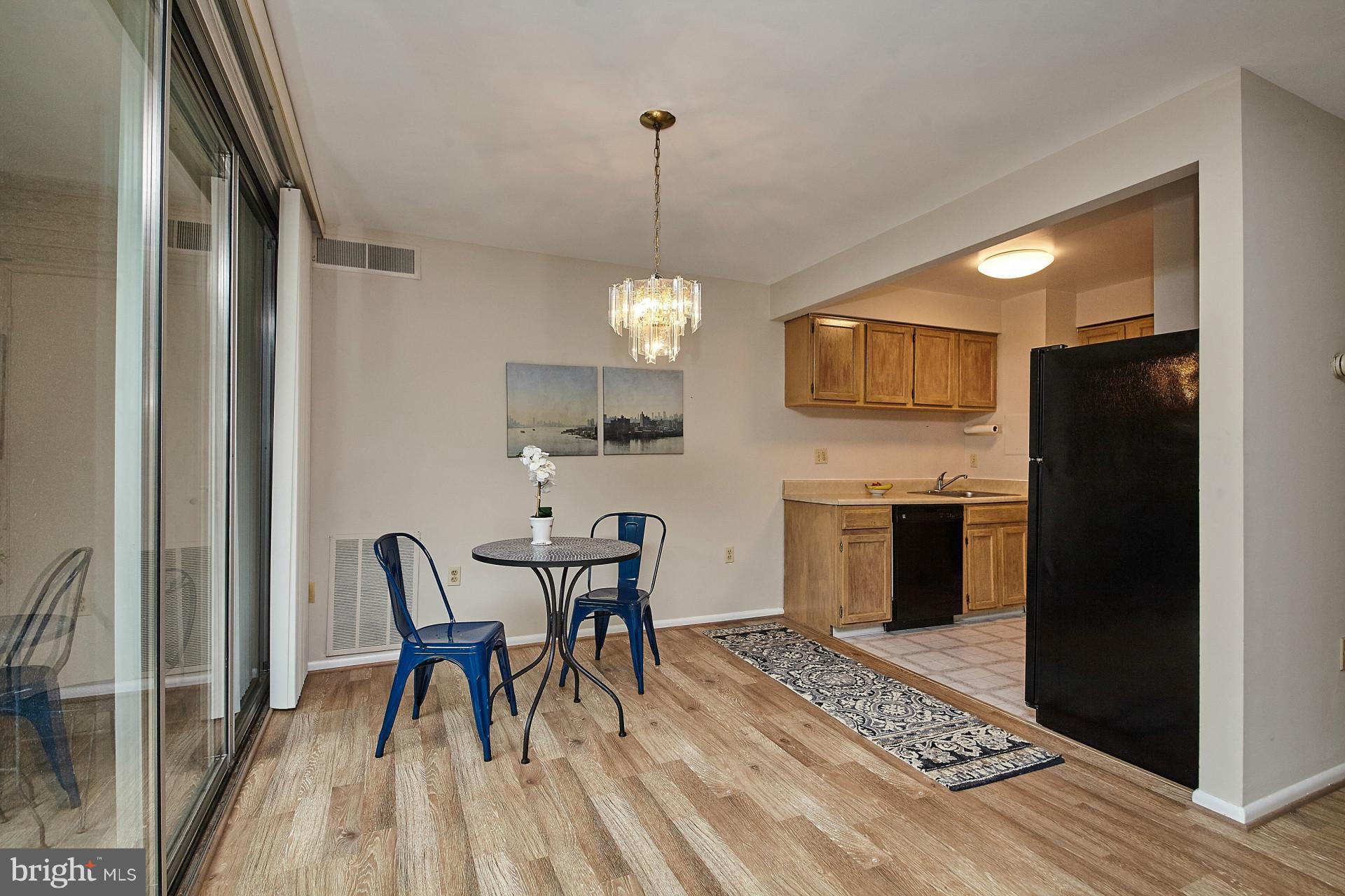 IVYMOUNT COURT - Residential