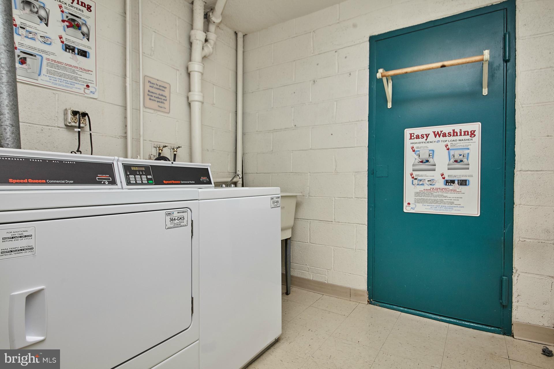 IVYMOUNT COURT - Residential