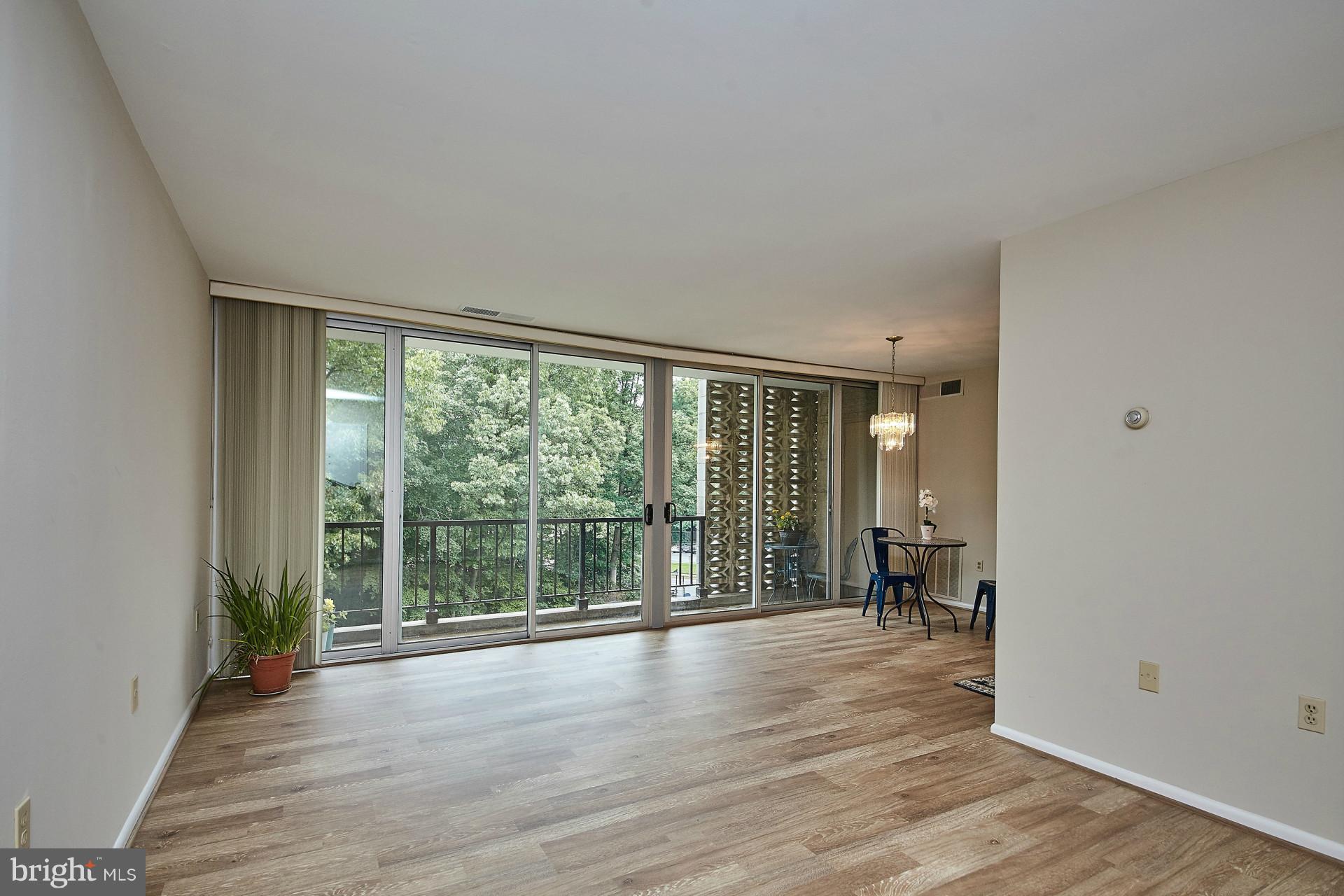 IVYMOUNT COURT - Residential