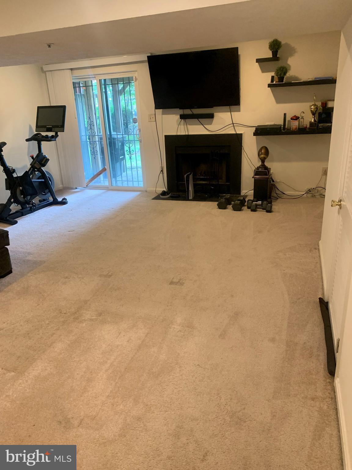 REGENCY MEADOWS - Residential Lease