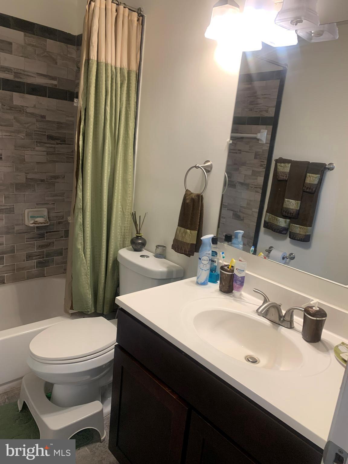 REGENCY MEADOWS - Residential Lease