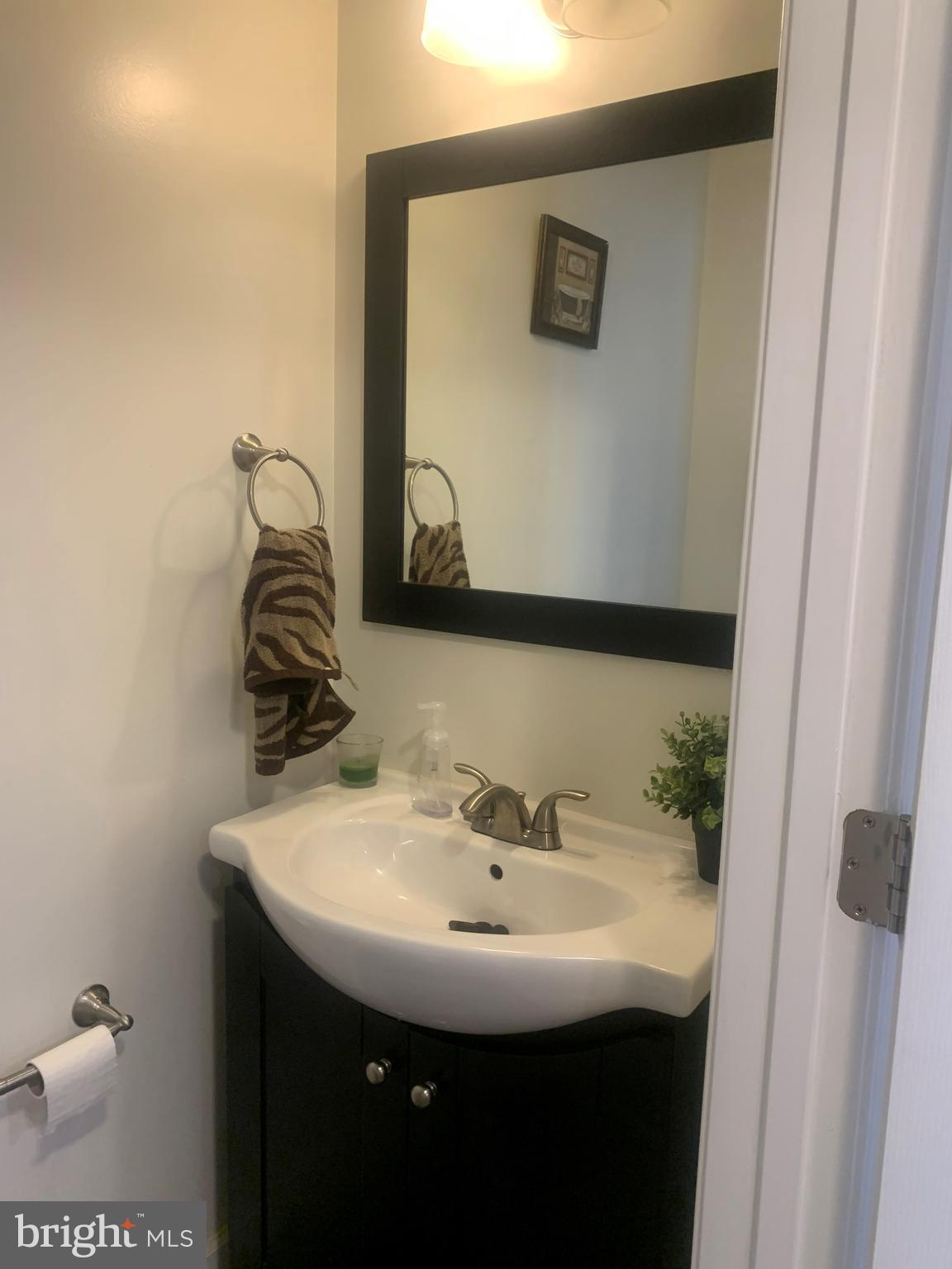 REGENCY MEADOWS - Residential Lease