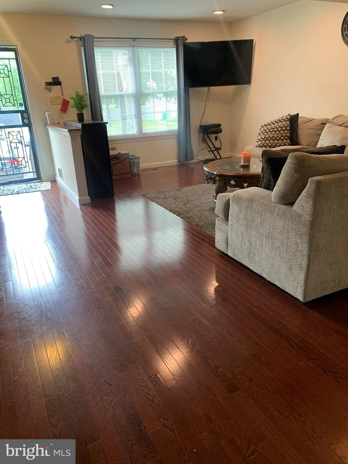 REGENCY MEADOWS - Residential Lease