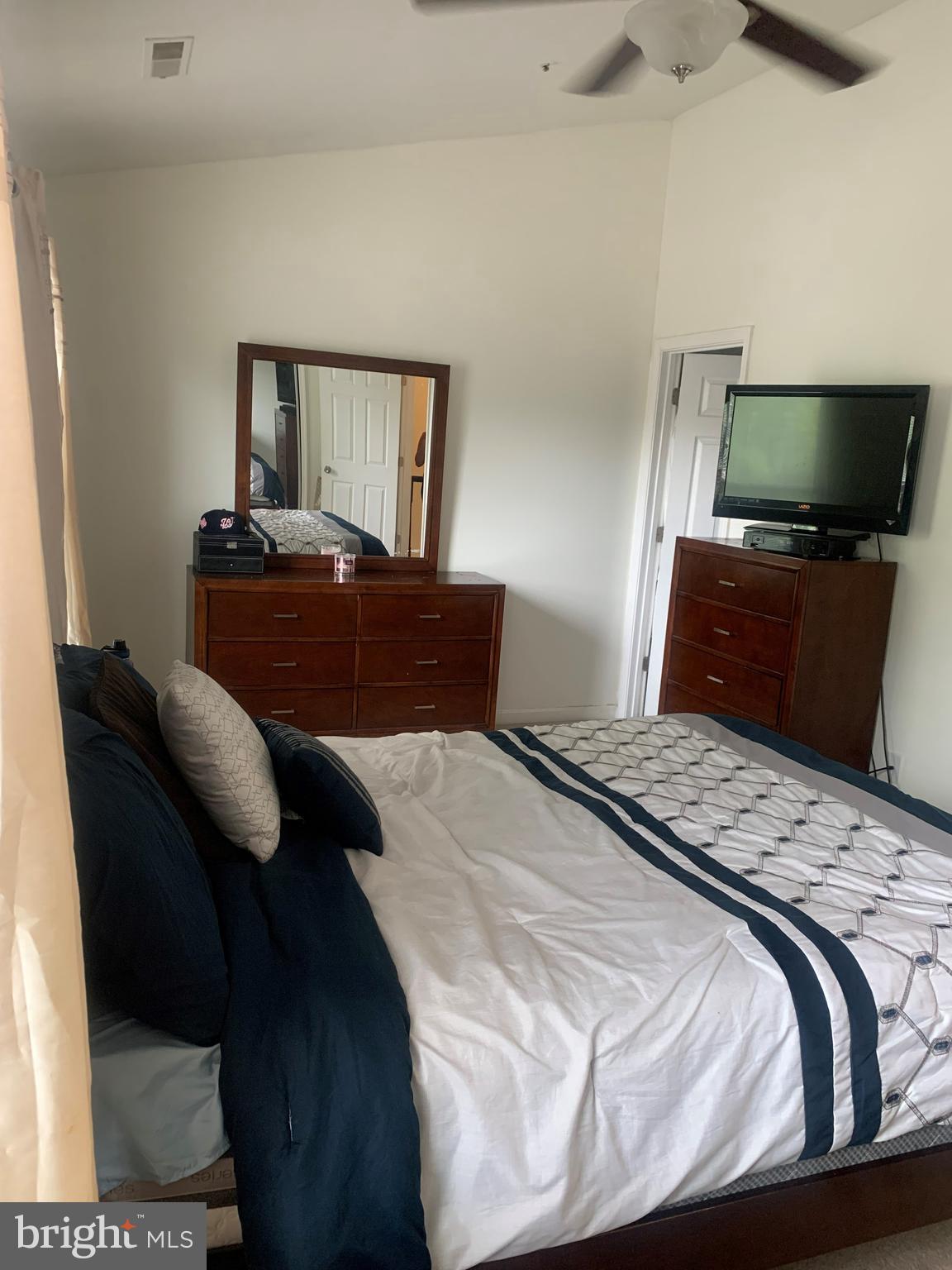 REGENCY MEADOWS - Residential Lease