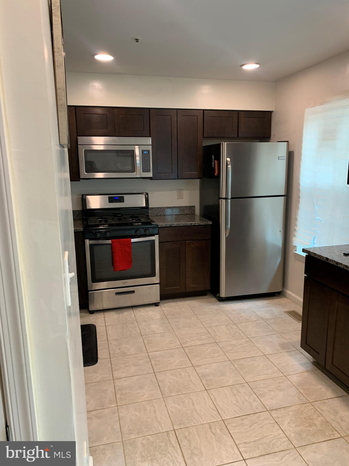 REGENCY MEADOWS - Residential Lease