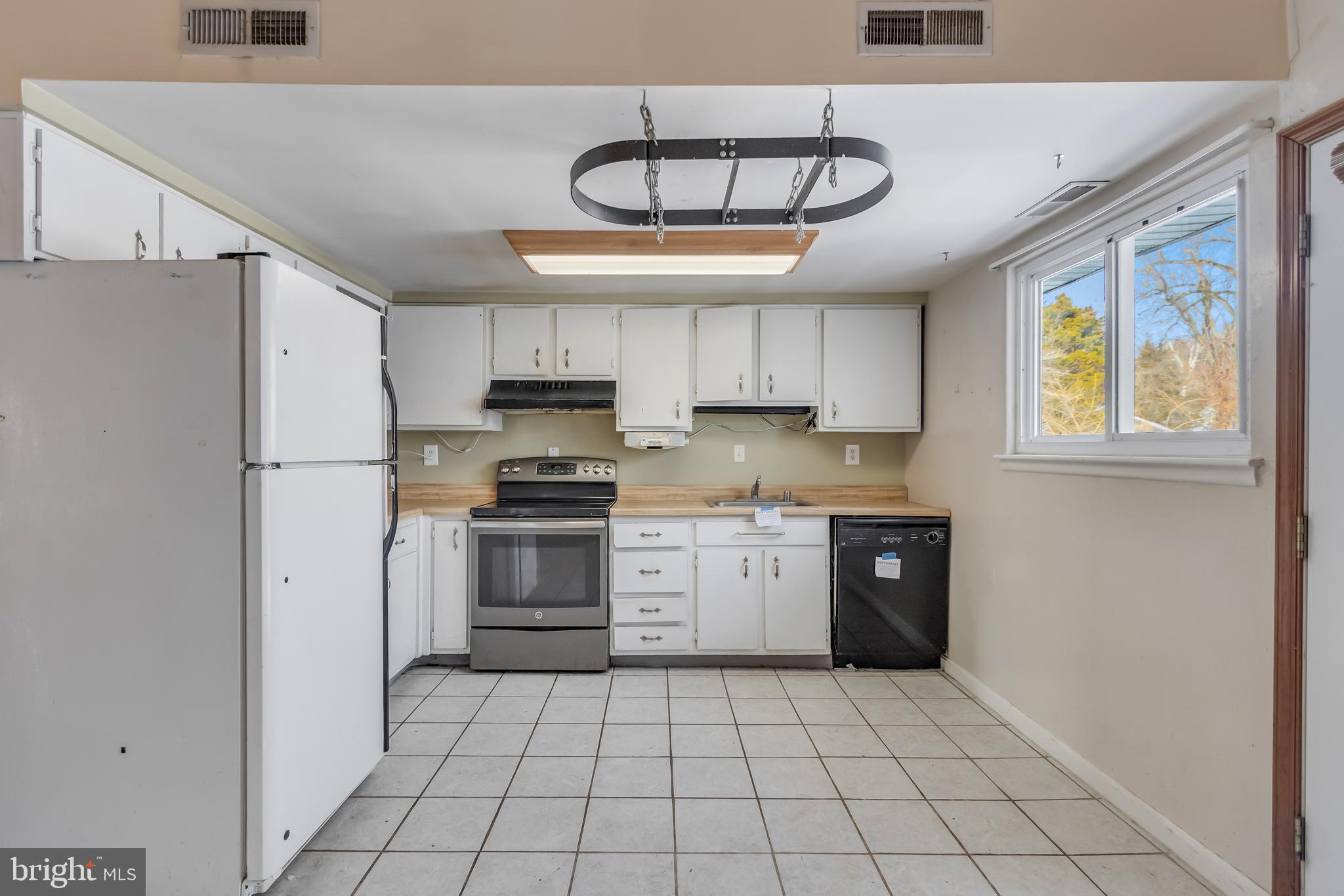 POINTER RIDGE AT COLLINGTON - Residential