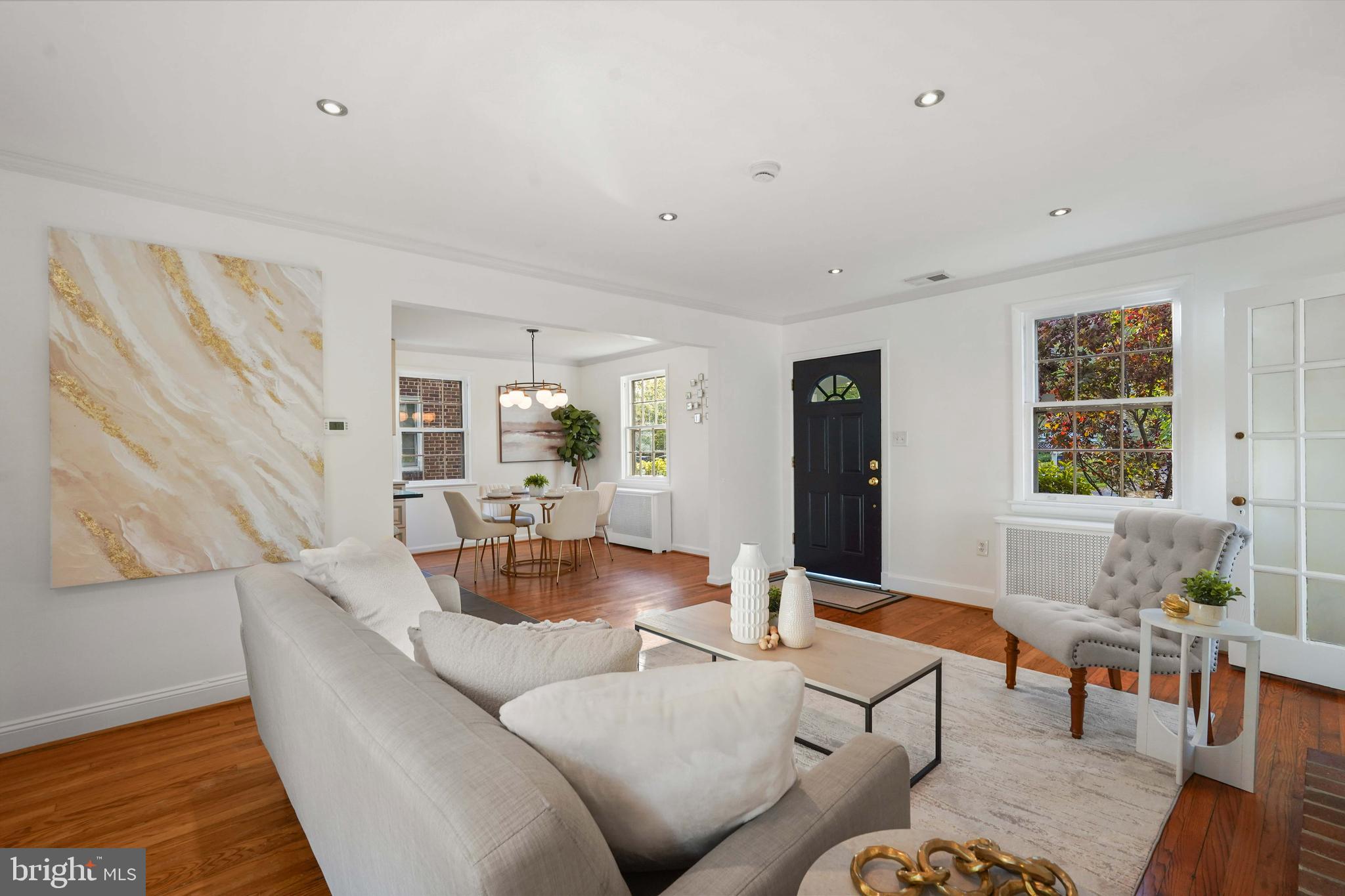 WOODSIDE - Residential