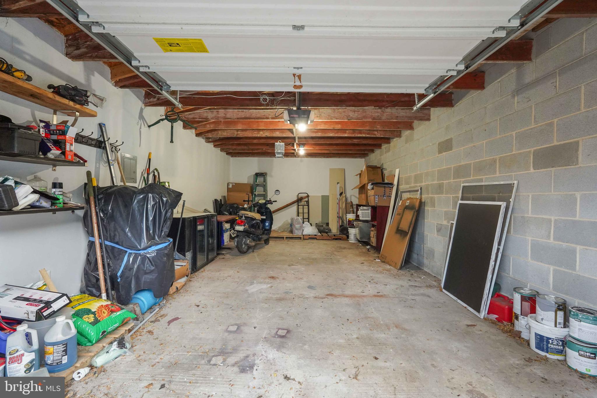 WOODSIDE - Residential