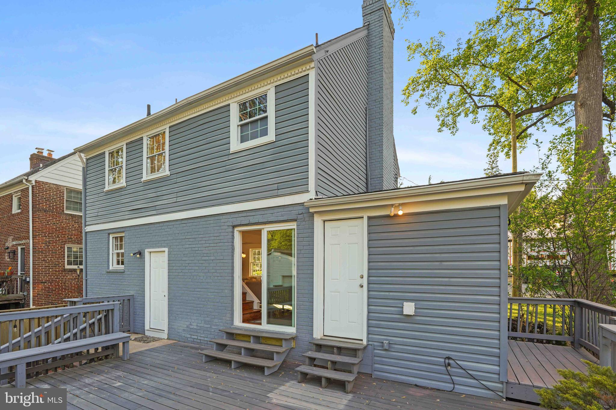 WOODSIDE - Residential