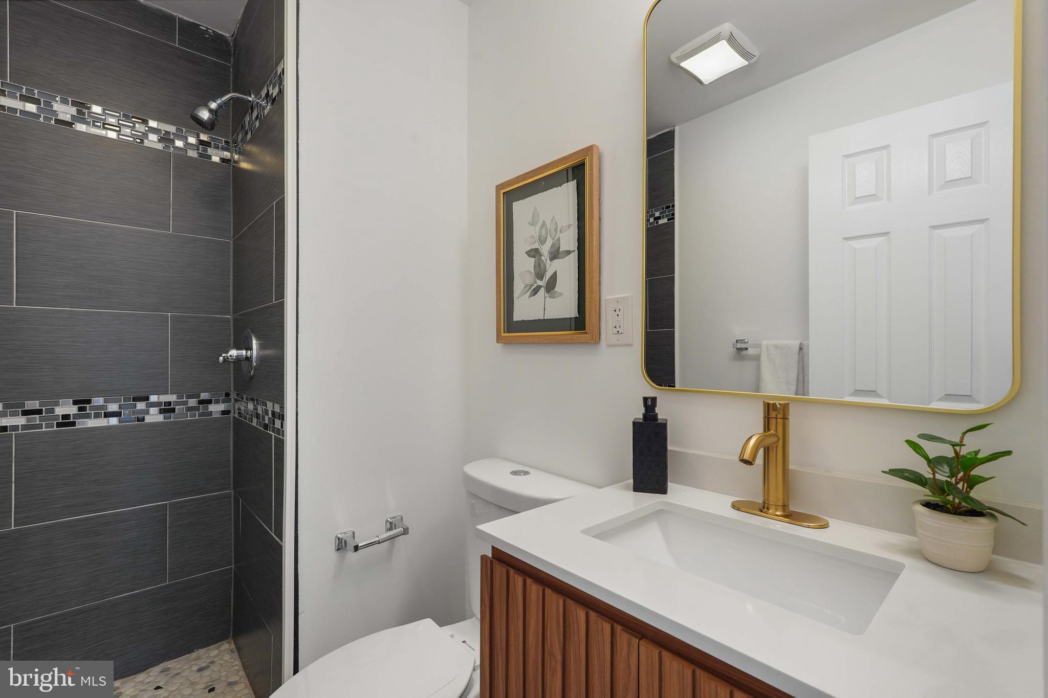 WOODSIDE - Residential