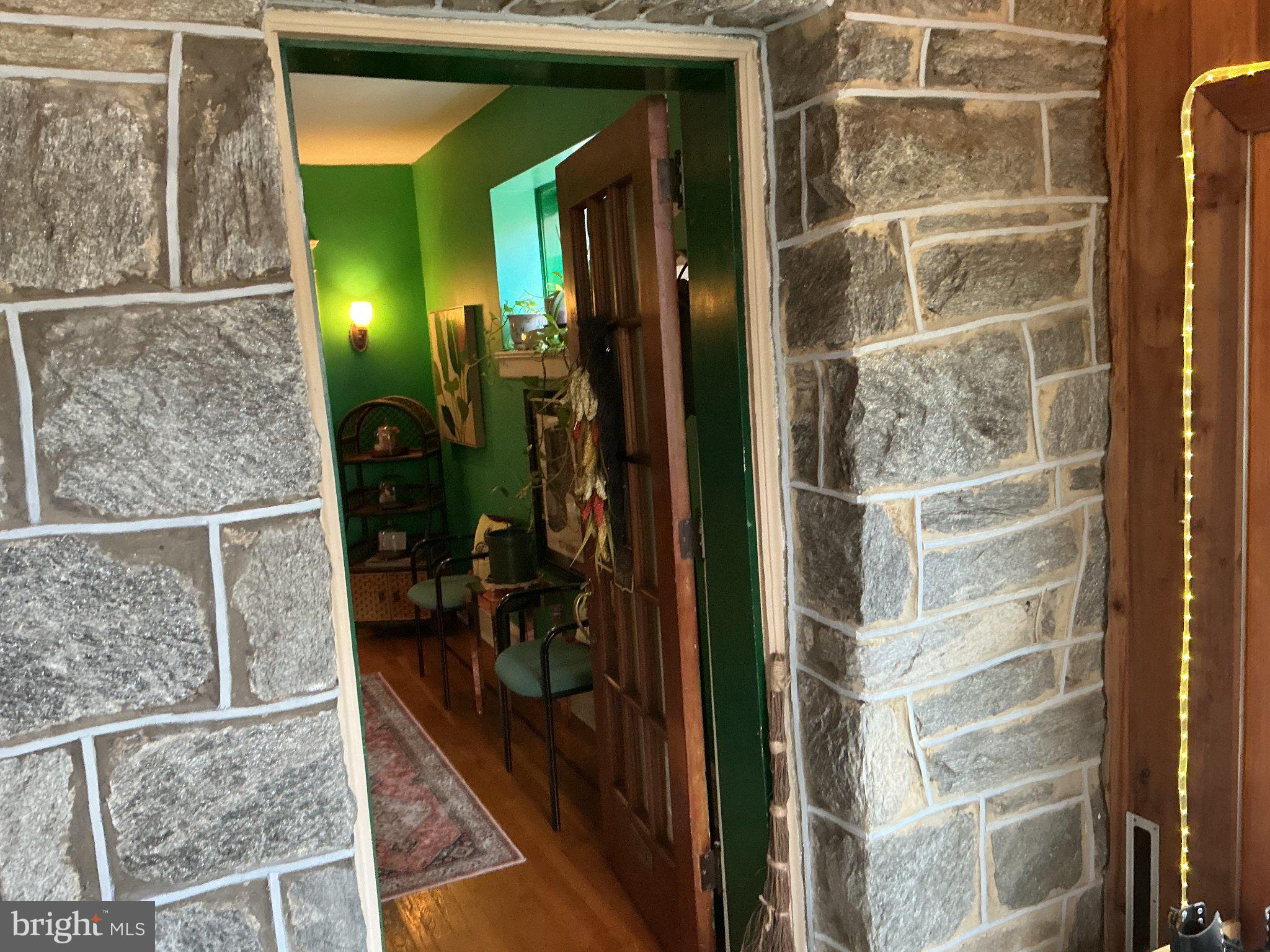 802 W 24TH STREET