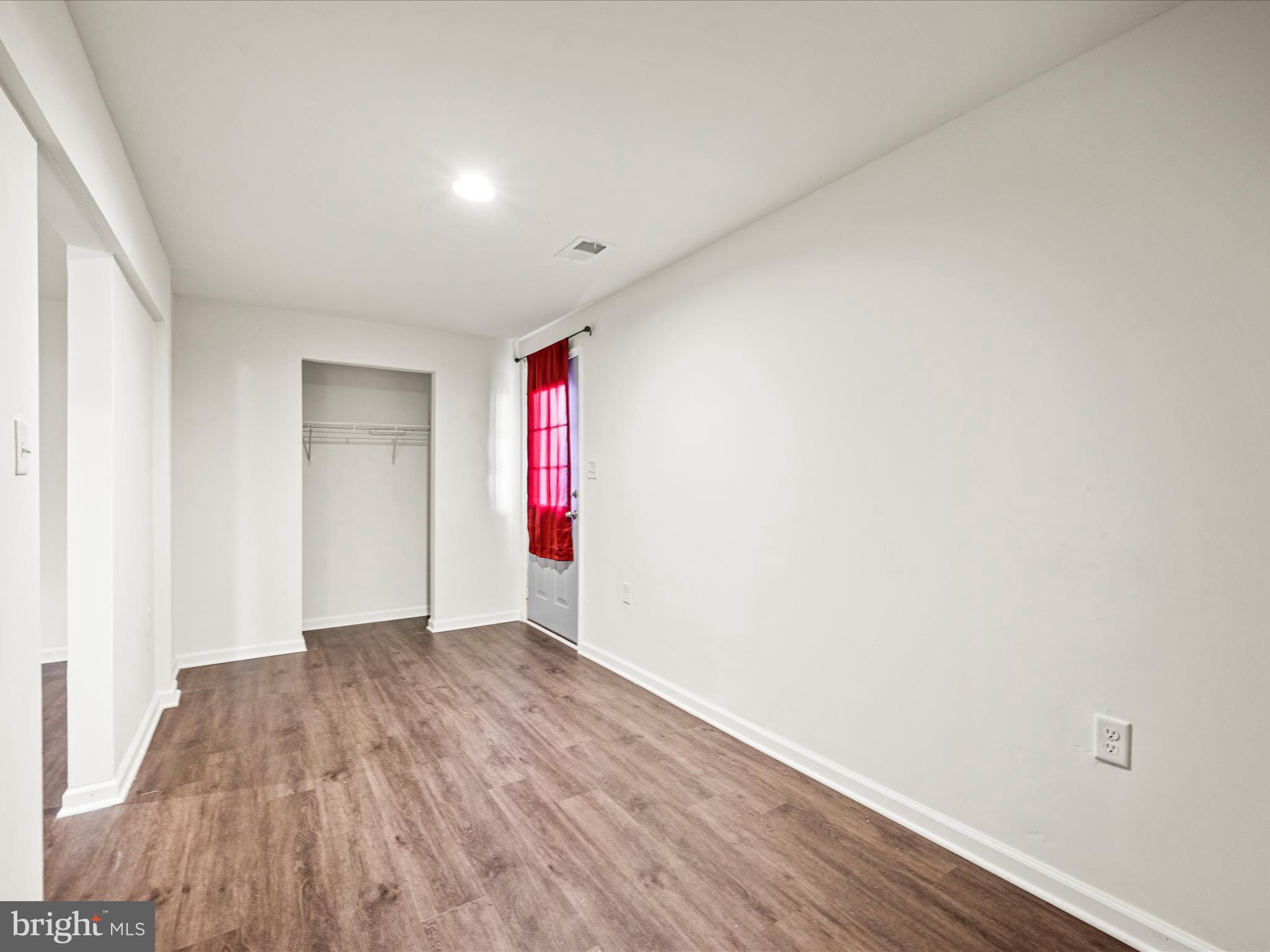 BRIAR RUN - Residential Lease